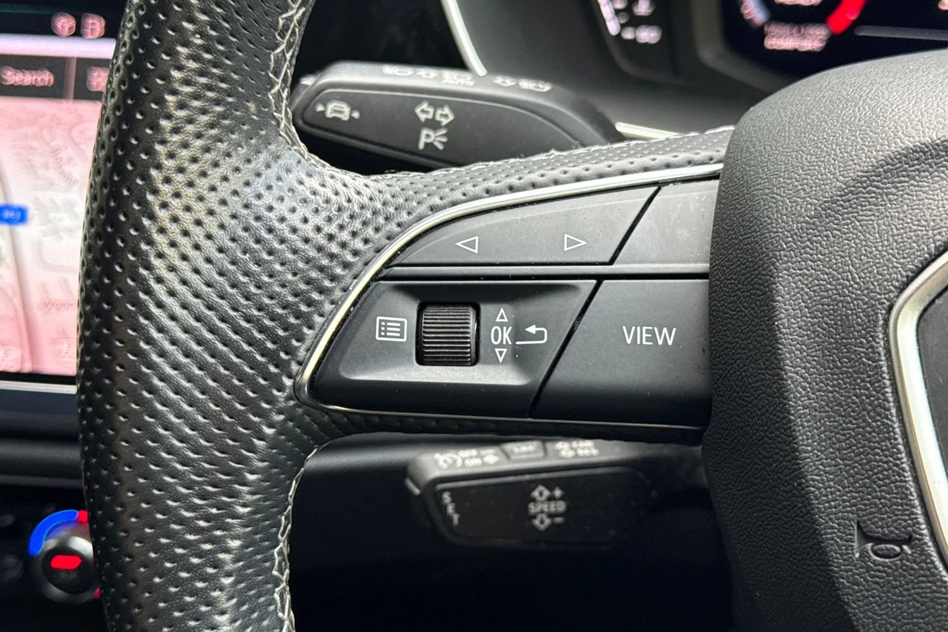 Audi Q3 thumbnail image number 57