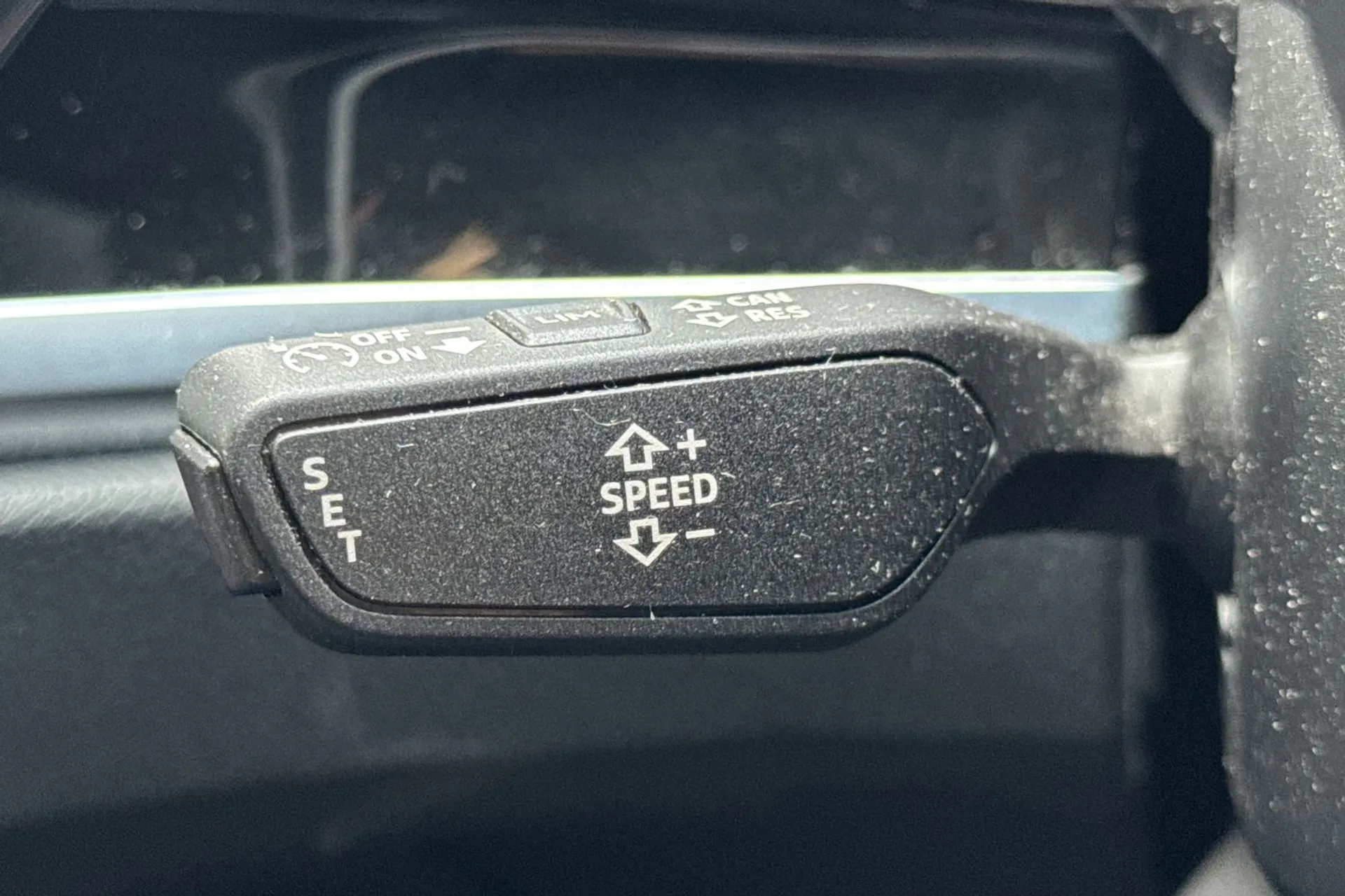 Audi Q3 thumbnail image number 37