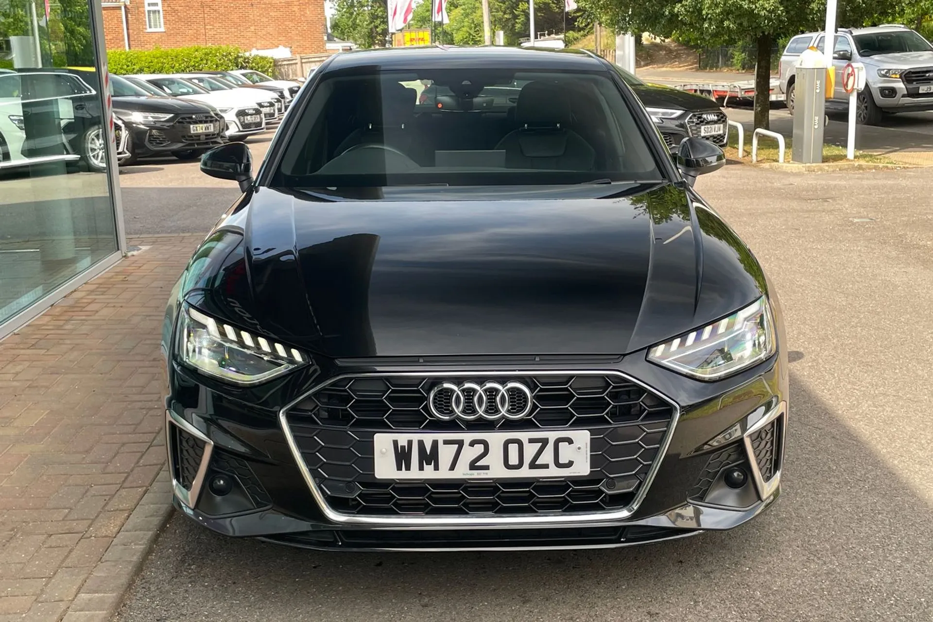 Audi A4 thumbnail image number 10