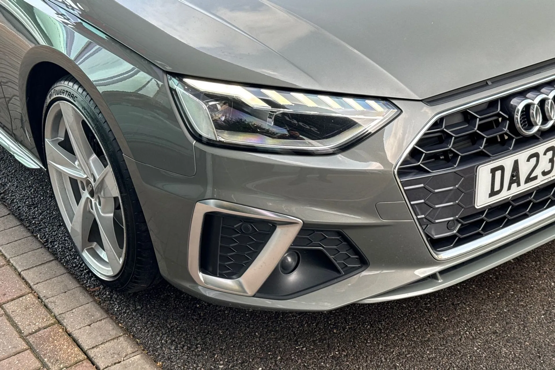 Audi A4 thumbnail image number 56
