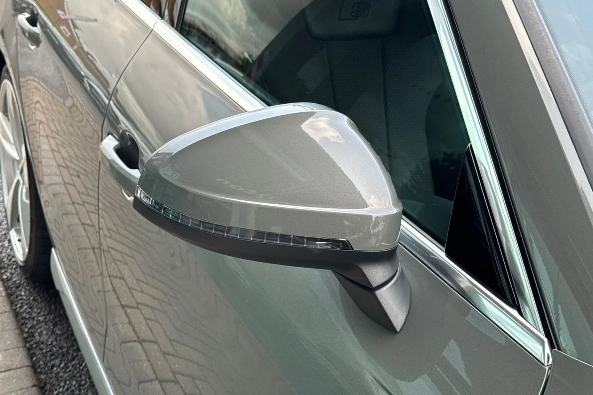 Audi A4 thumbnail image number 53