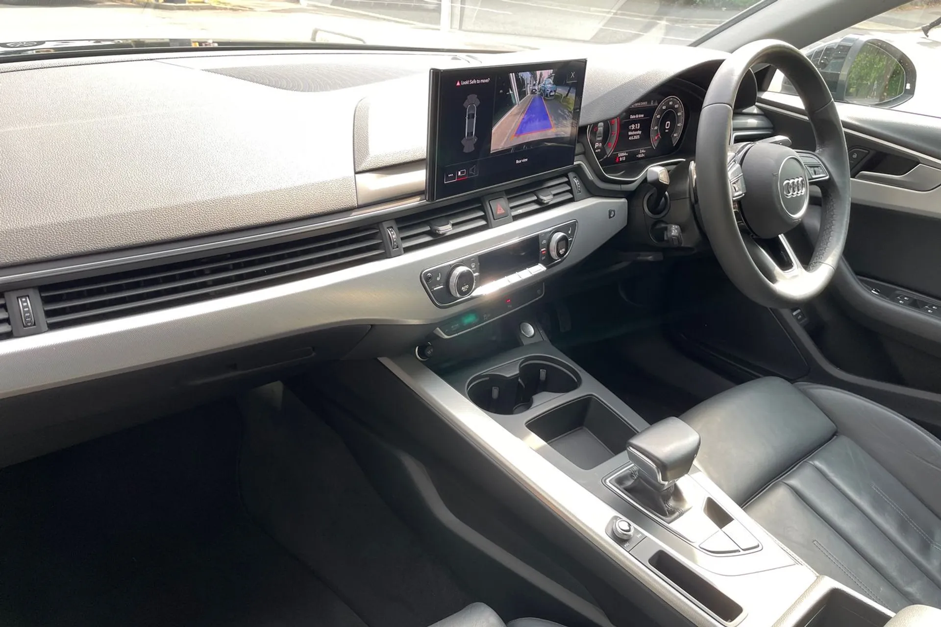 Audi A4 thumbnail image number 26