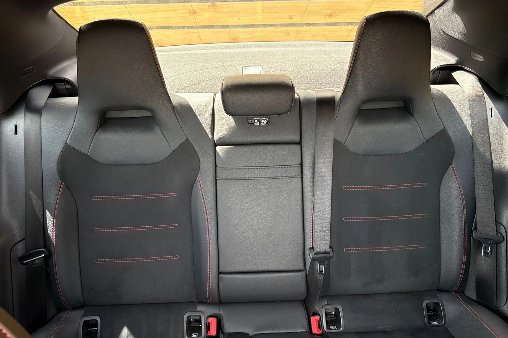 MERCEDES-BENZ CLA thumbnail image number 33