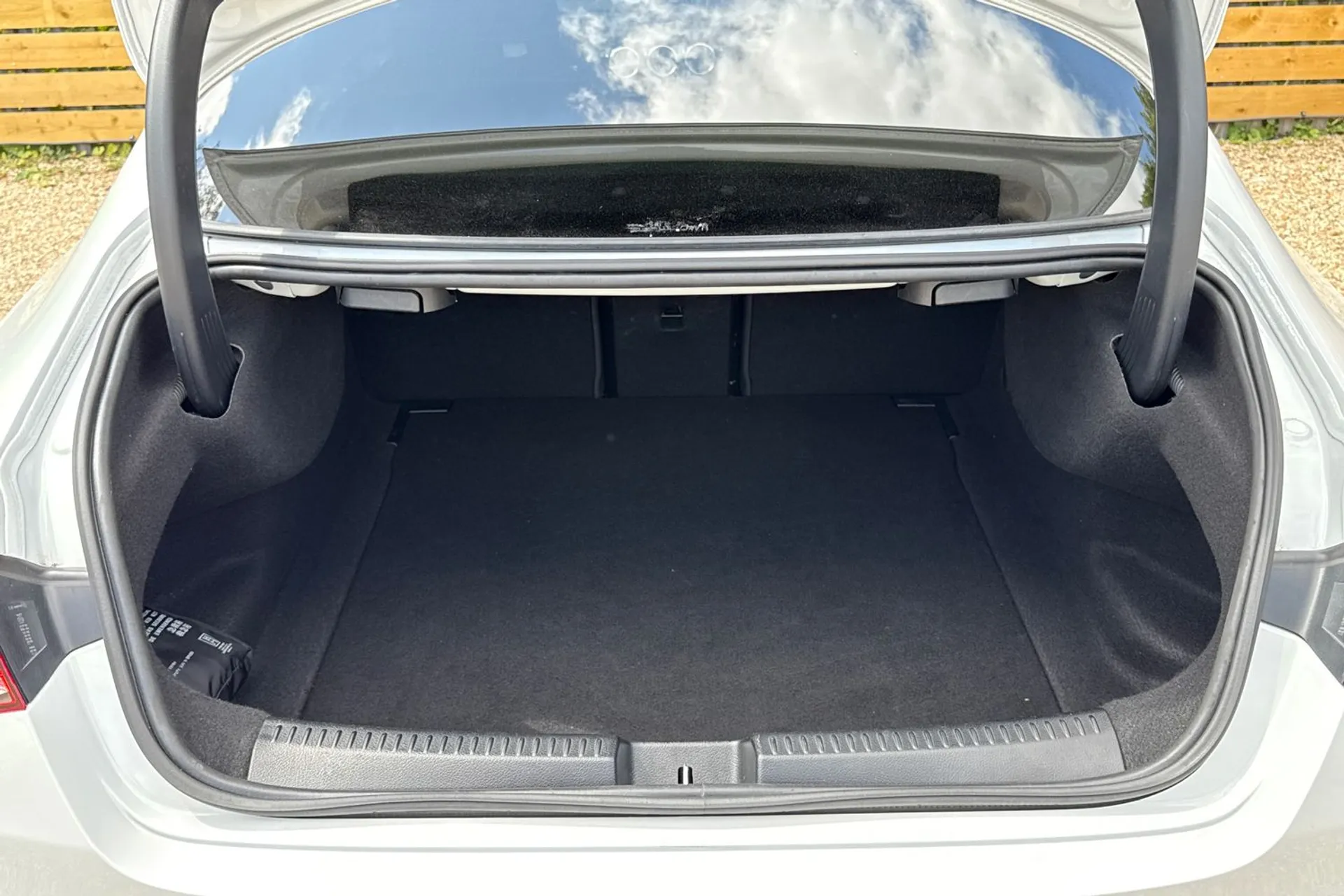 MERCEDES-BENZ CLA thumbnail image number 21