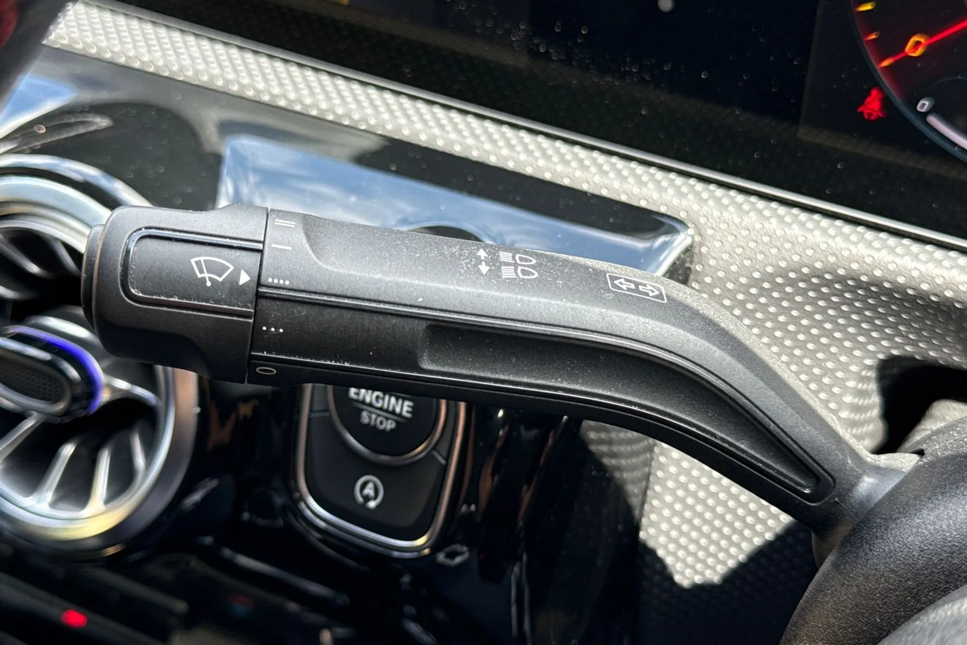 MERCEDES-BENZ CLA thumbnail image number 46