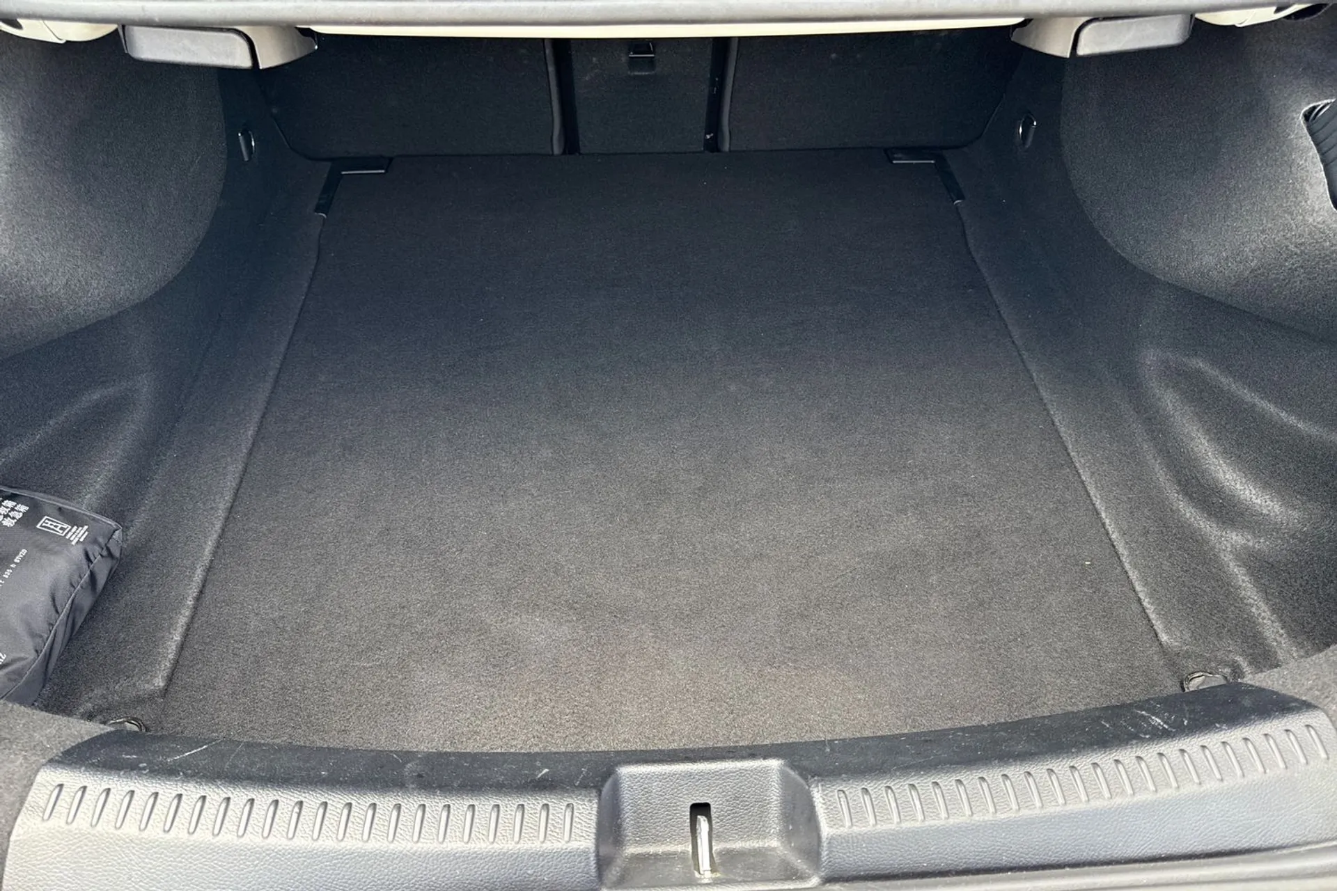 MERCEDES-BENZ CLA thumbnail image number 23