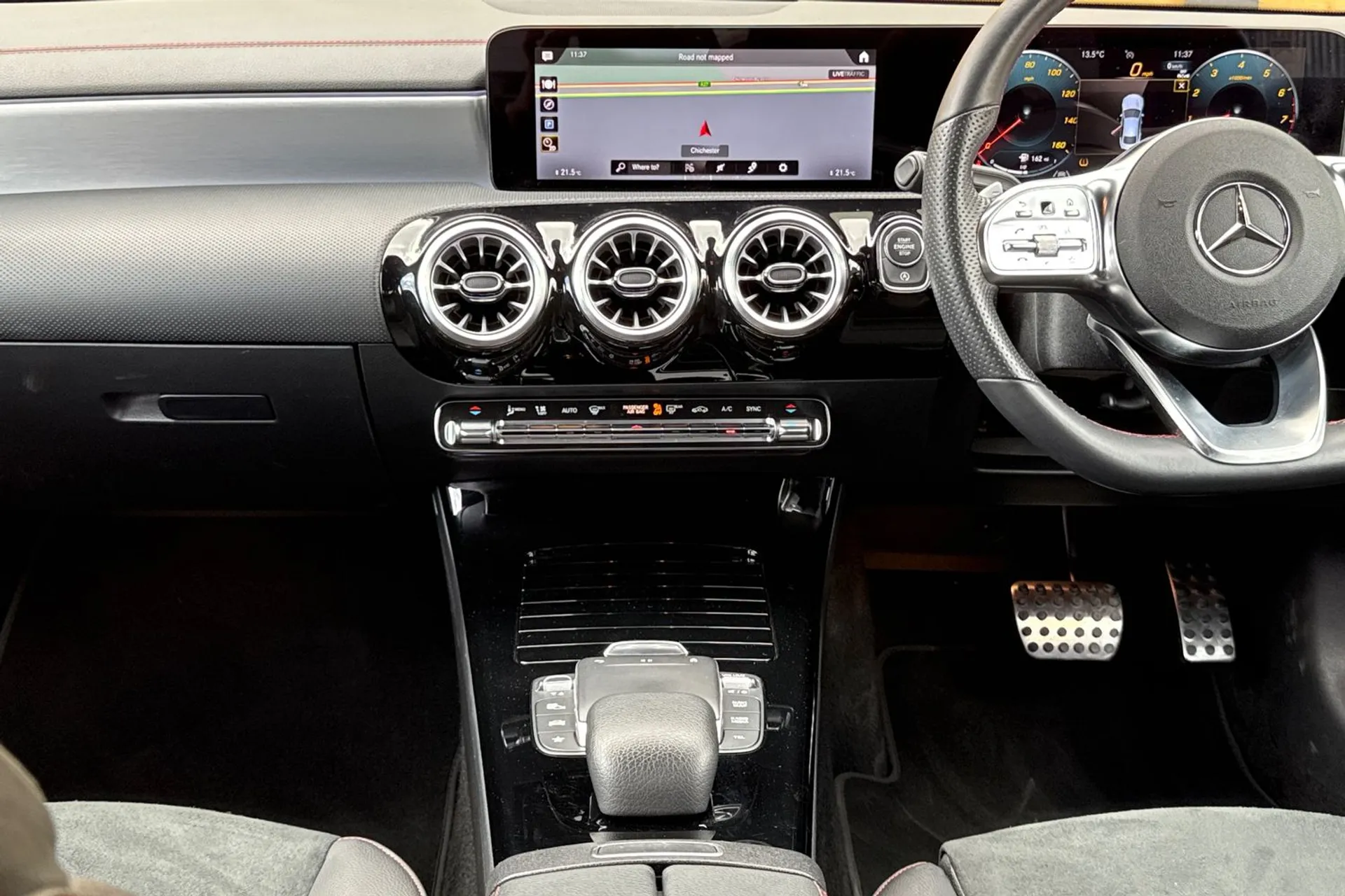 MERCEDES-BENZ CLA thumbnail image number 37