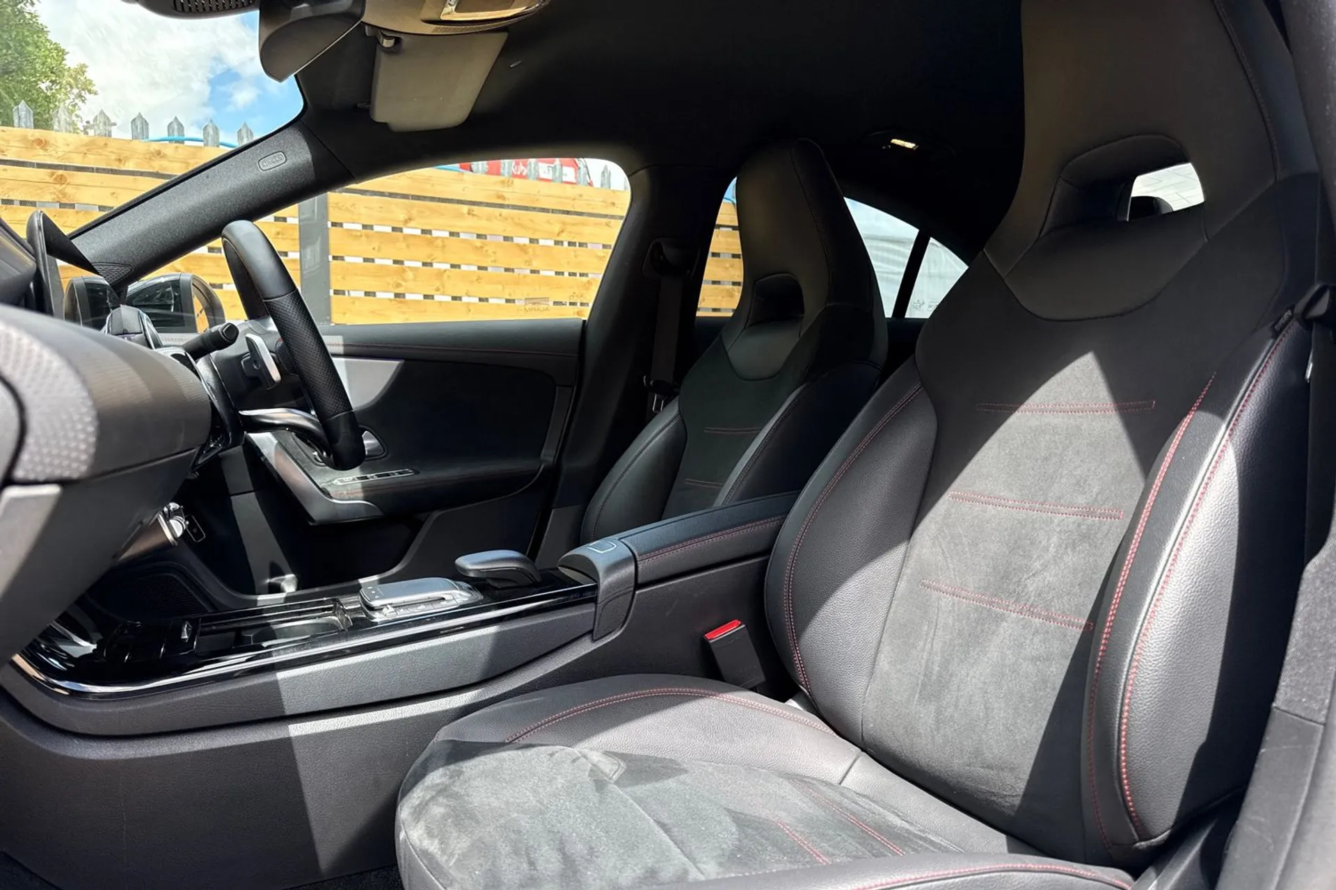 MERCEDES-BENZ CLA thumbnail image number 30