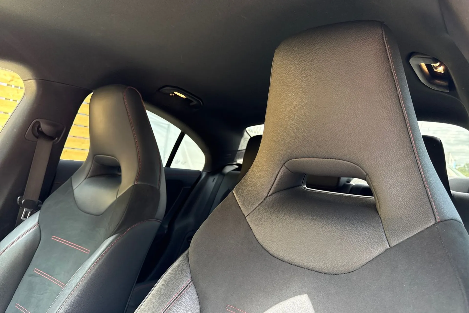 MERCEDES-BENZ CLA thumbnail image number 31