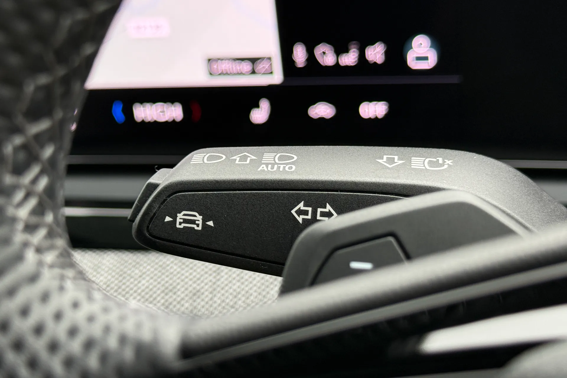 Audi A6 thumbnail image number 21