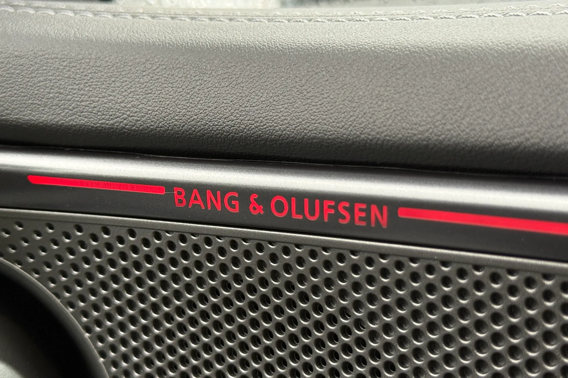 Audi A6 thumbnail image number 18