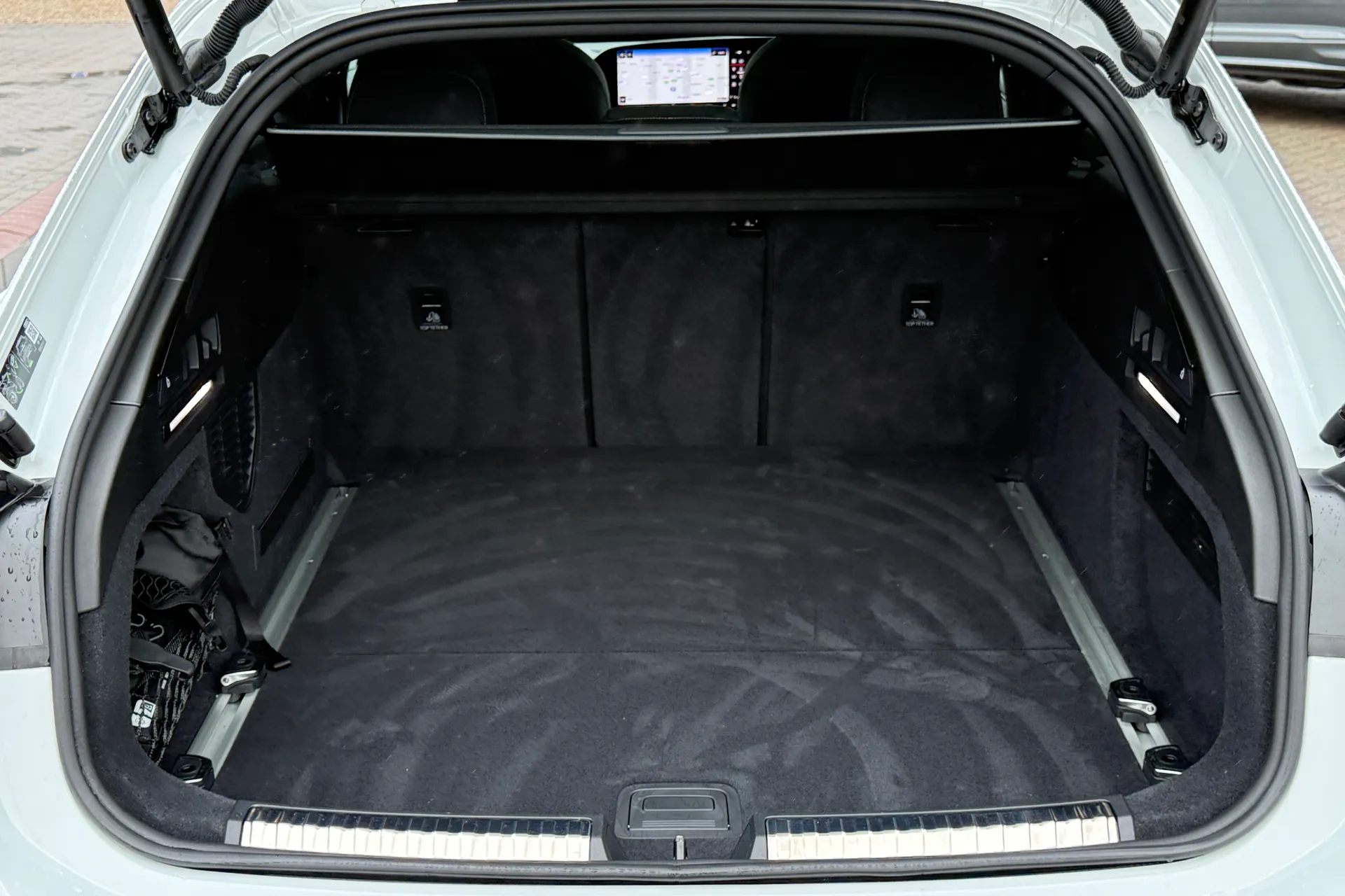 Audi A6 thumbnail image number 40