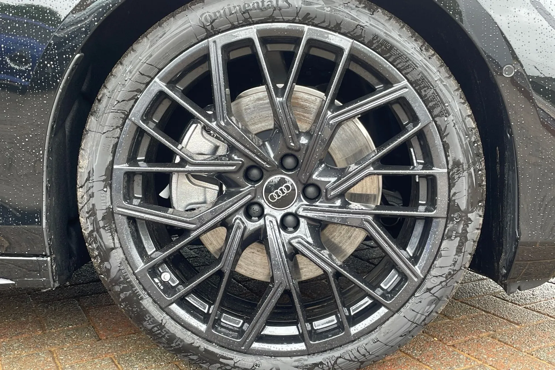 Audi A6 thumbnail image number 6
