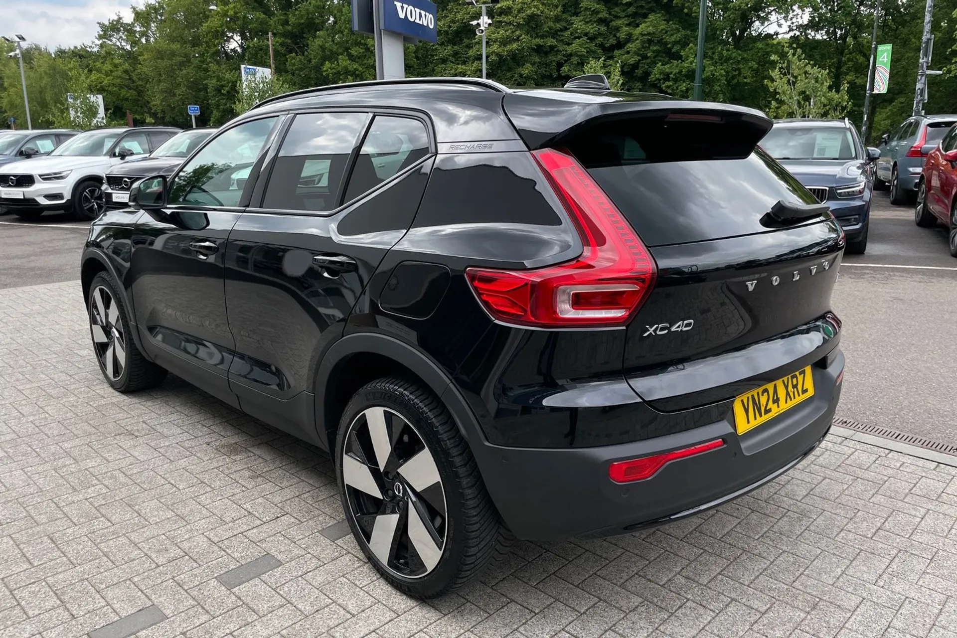 Volvo XC40 thumbnail image number 9