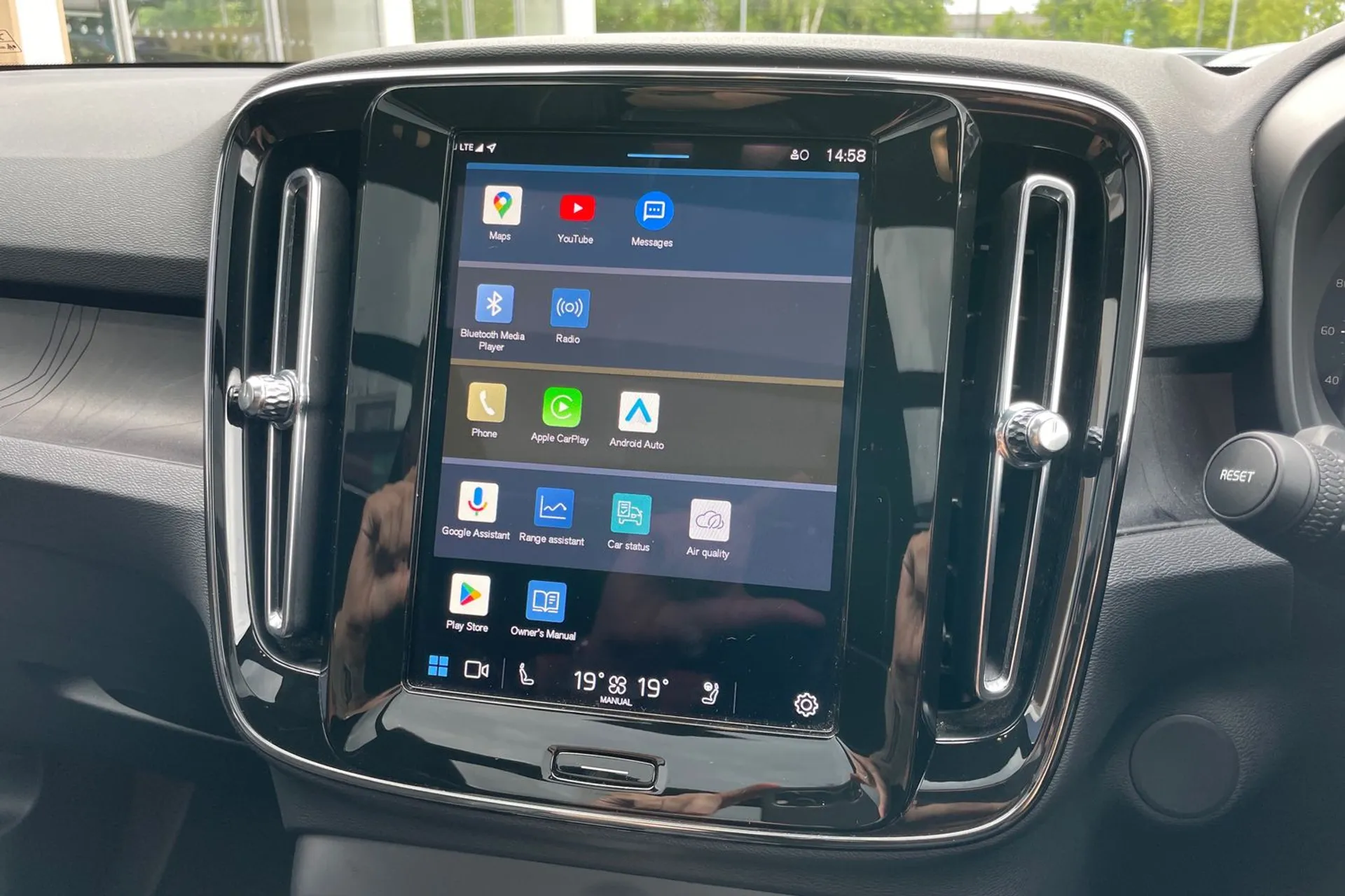 Volvo XC40 thumbnail image number 41