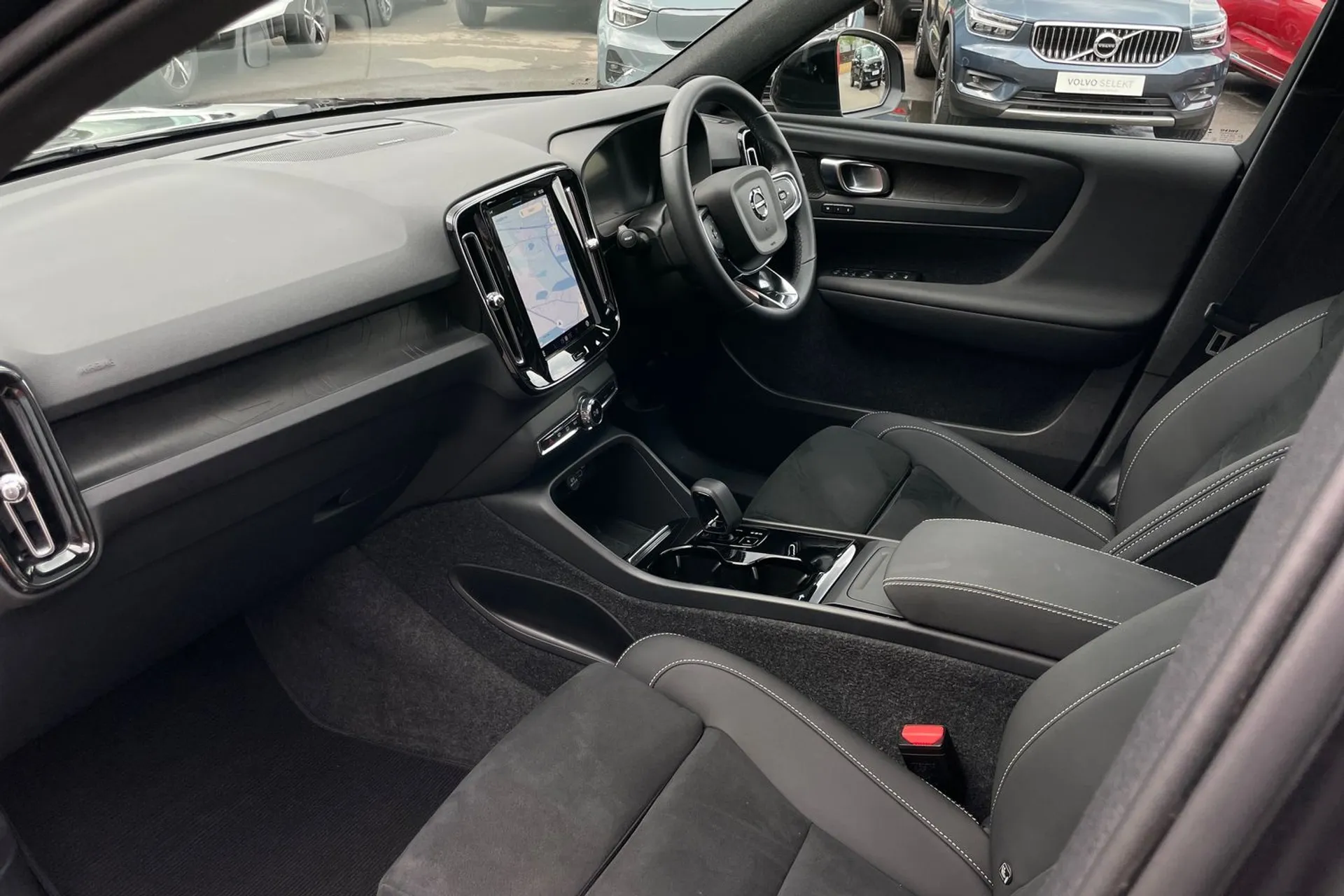 Volvo XC40 thumbnail image number 26