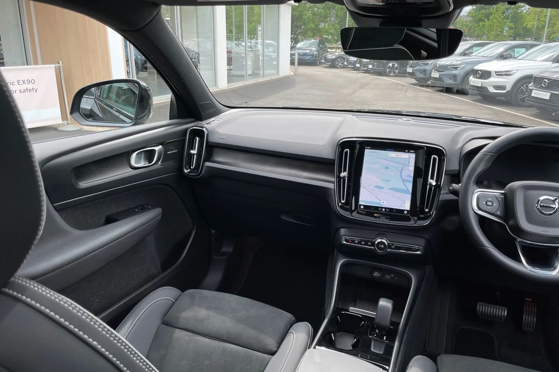 Volvo XC40 thumbnail image number 31