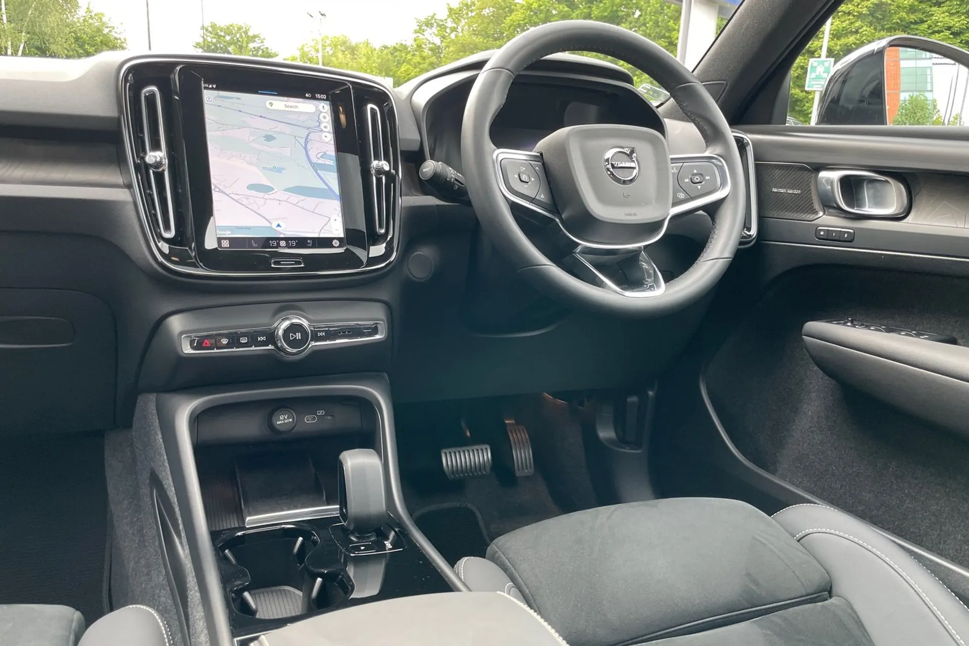 Volvo XC40 thumbnail image number 34
