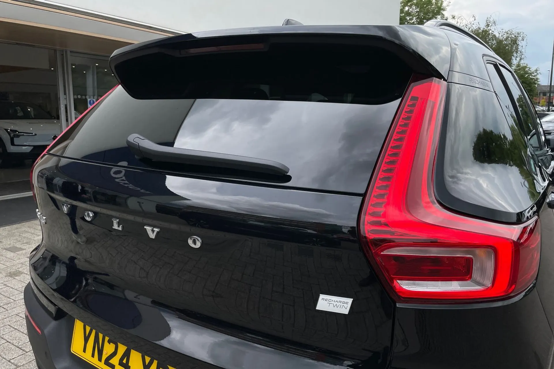 Volvo XC40 thumbnail image number 15