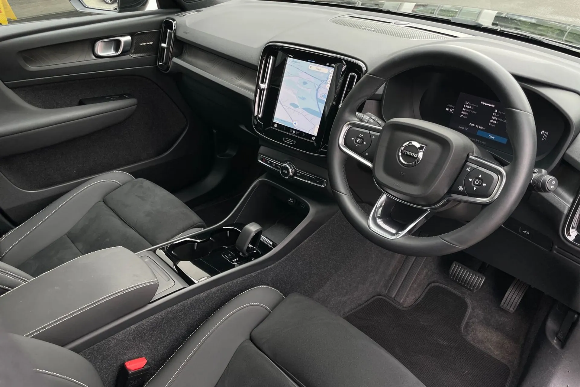 Volvo XC40 thumbnail image number 5