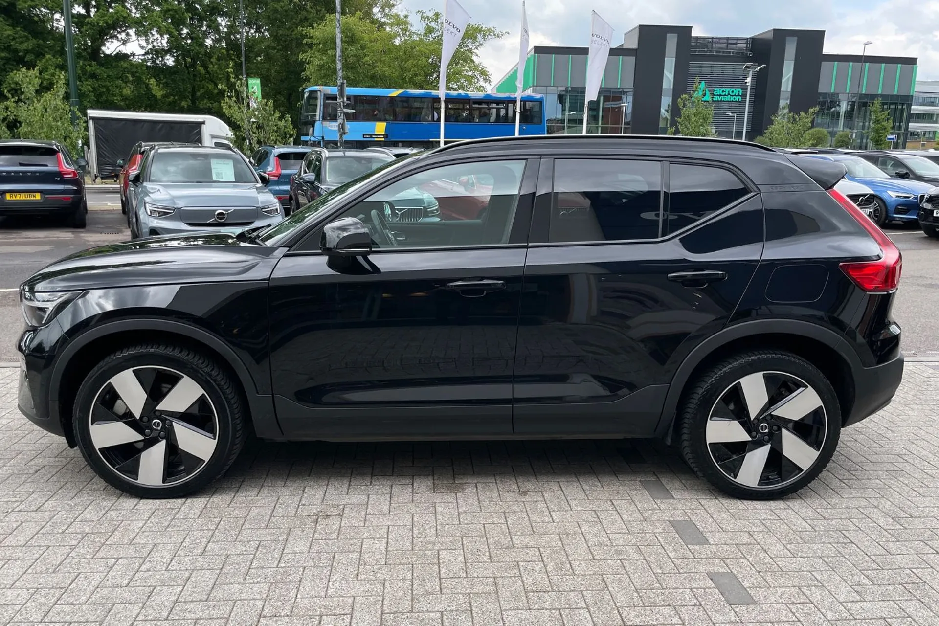 Volvo XC40 thumbnail image number 10