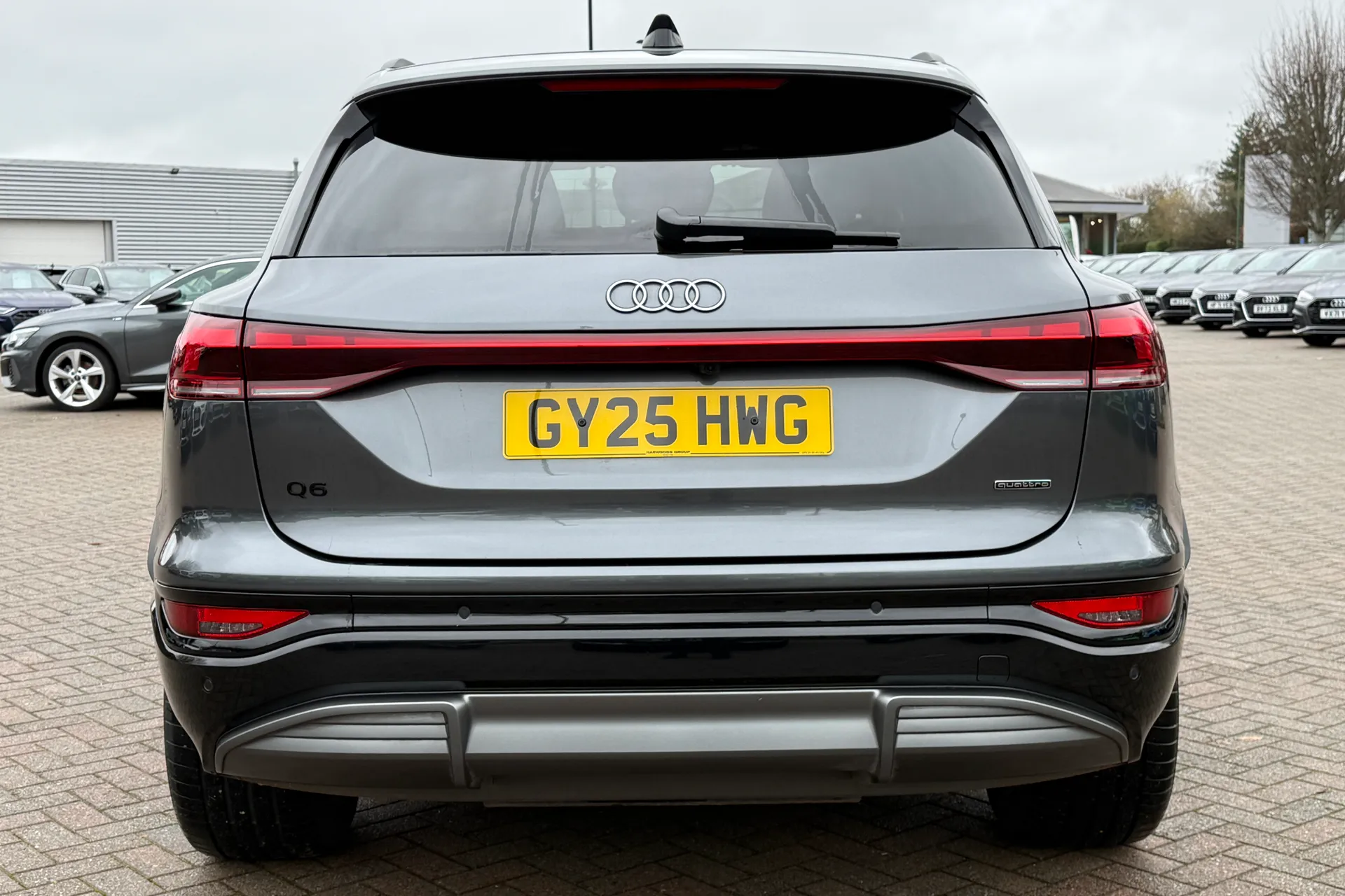 Audi Q6 thumbnail image number 31