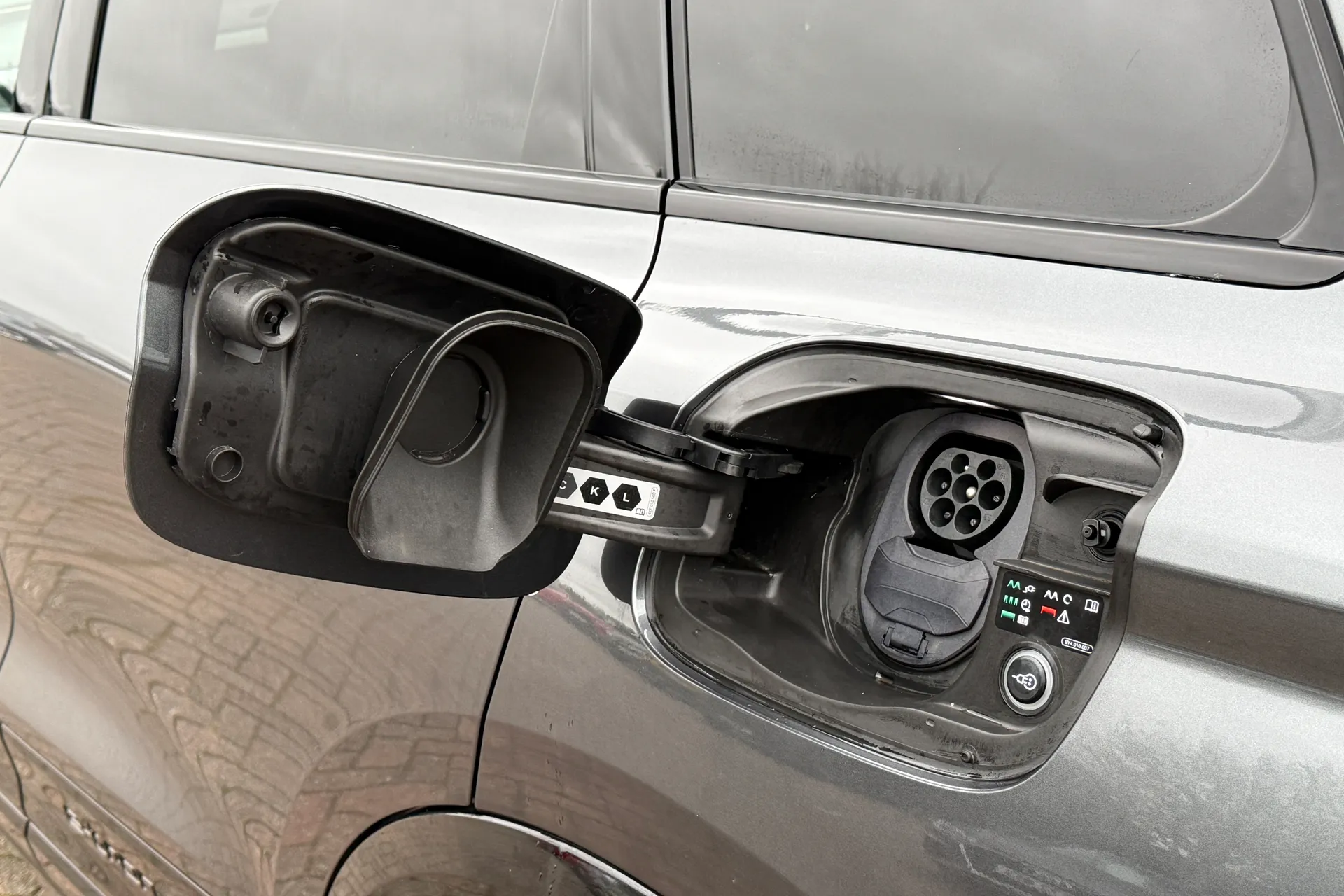 Audi Q6 thumbnail image number 51