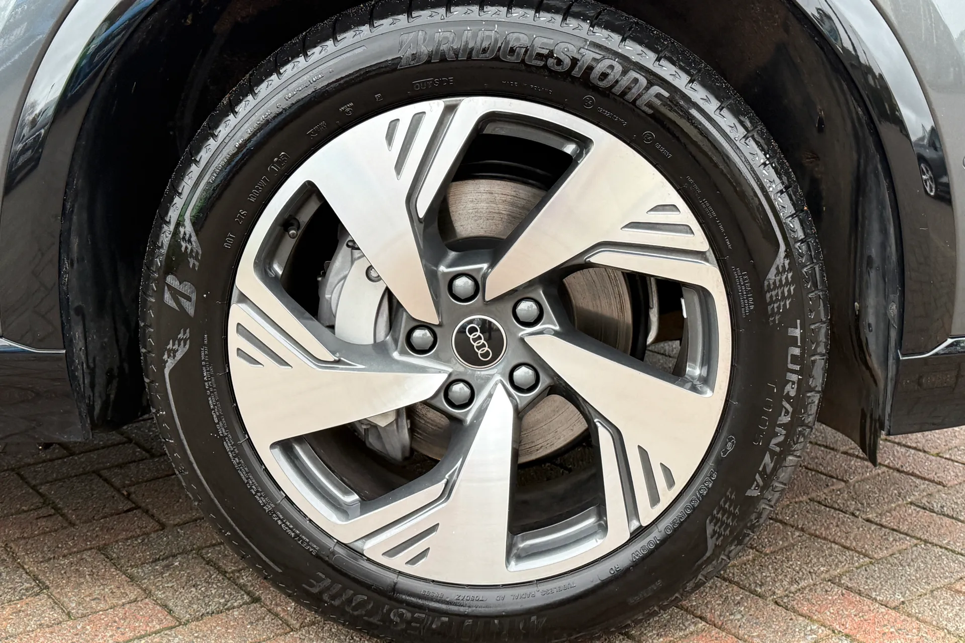 Audi Q6 thumbnail image number 47