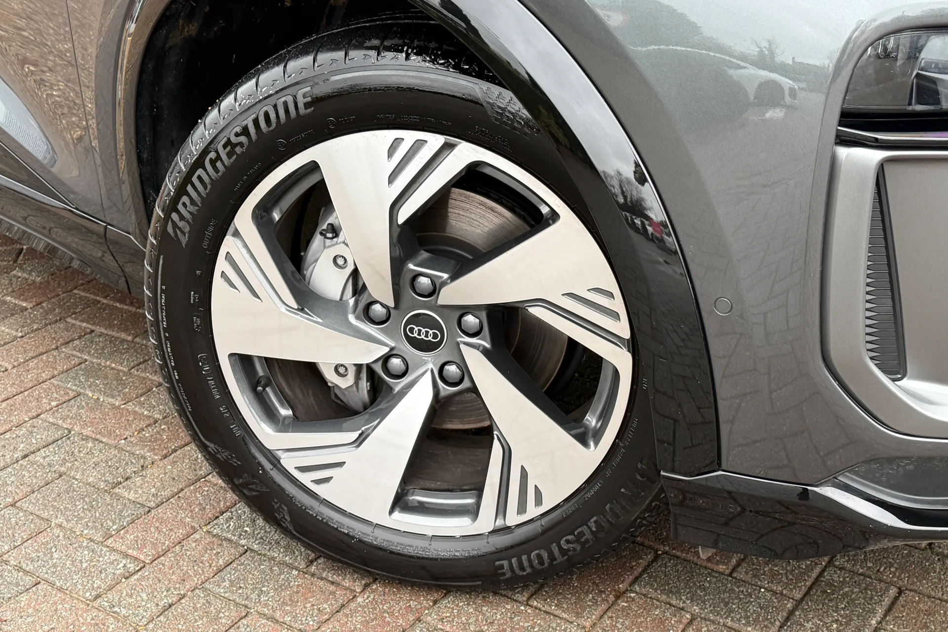 Audi Q6 thumbnail image number 7