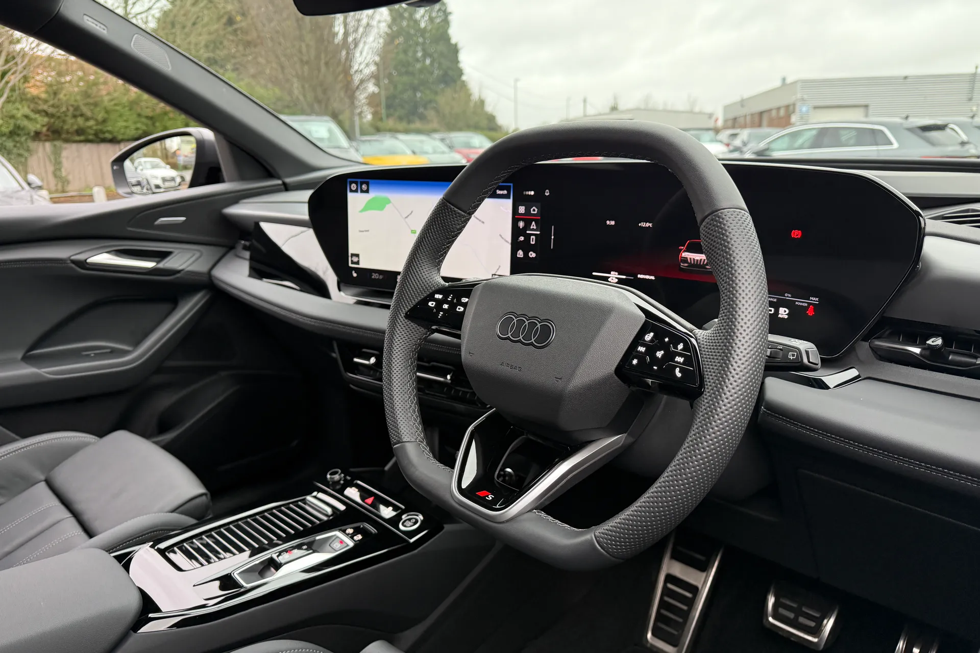 Audi Q6 thumbnail image number 26