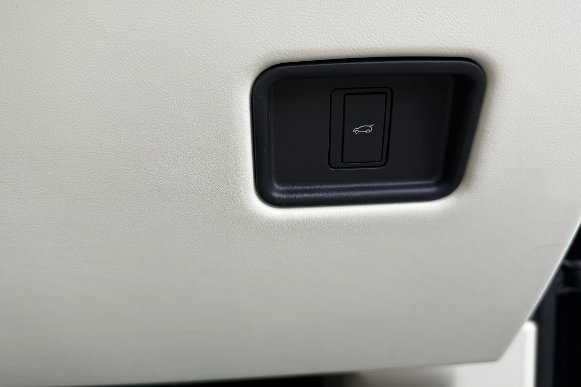 LAND ROVER RANGE ROVER thumbnail image number 43