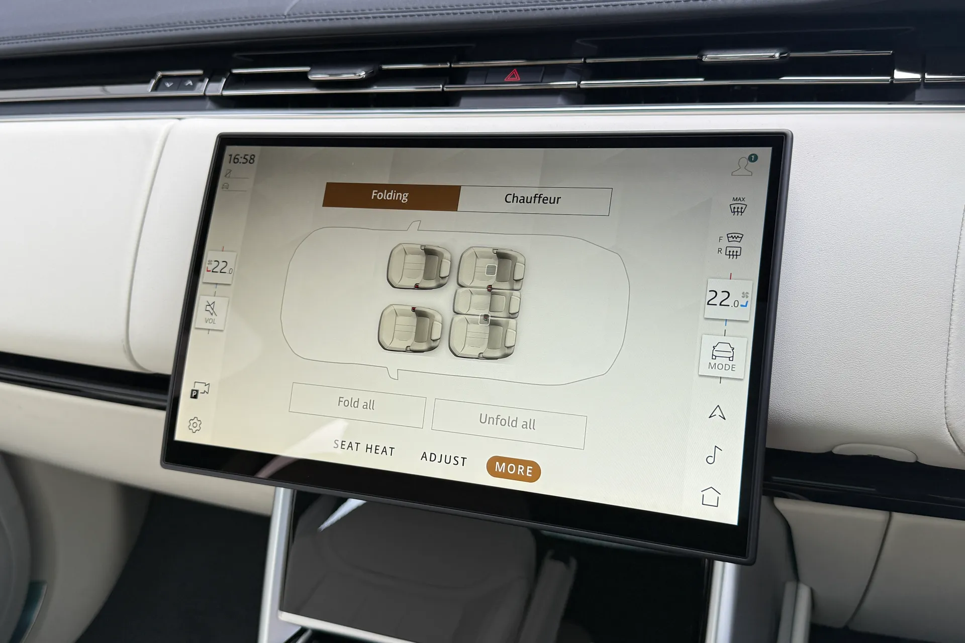 LAND ROVER RANGE ROVER thumbnail image number 32