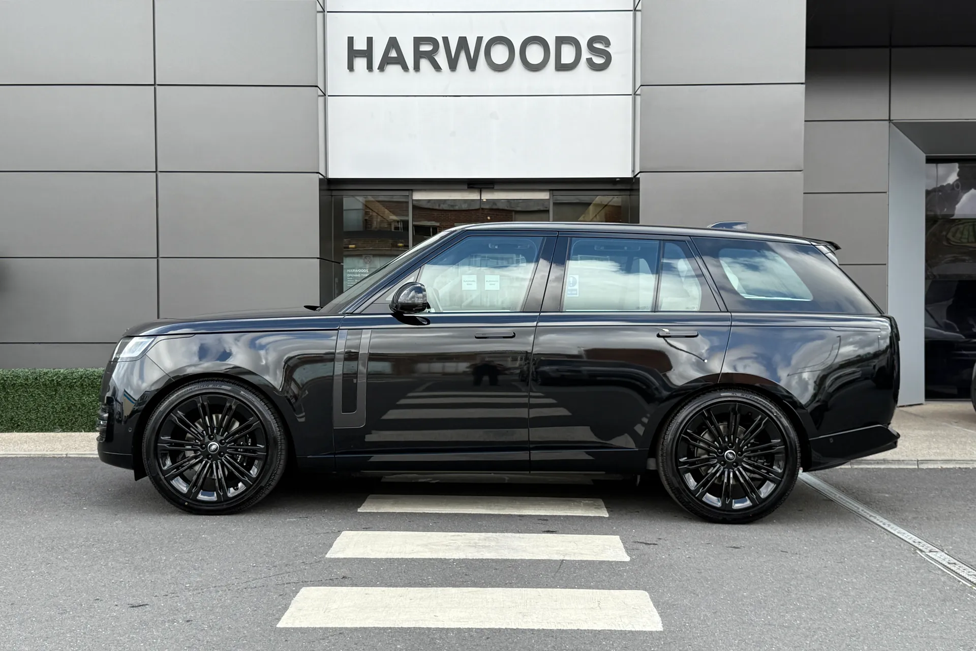 LAND ROVER RANGE ROVER thumbnail image number 11