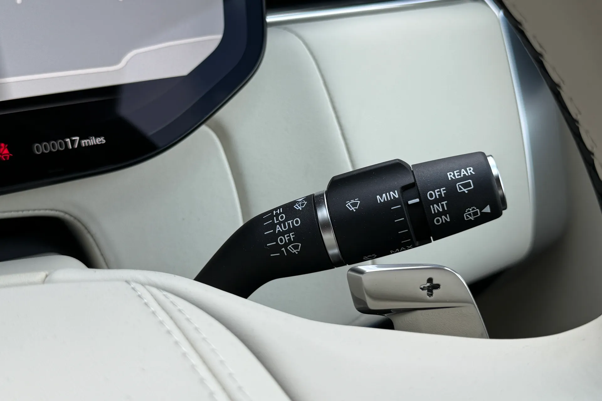 LAND ROVER RANGE ROVER thumbnail image number 41
