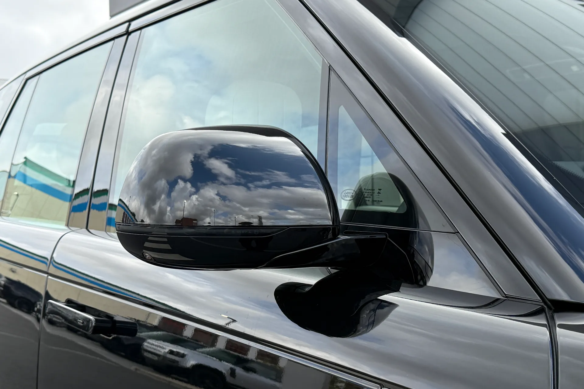 LAND ROVER RANGE ROVER thumbnail image number 25