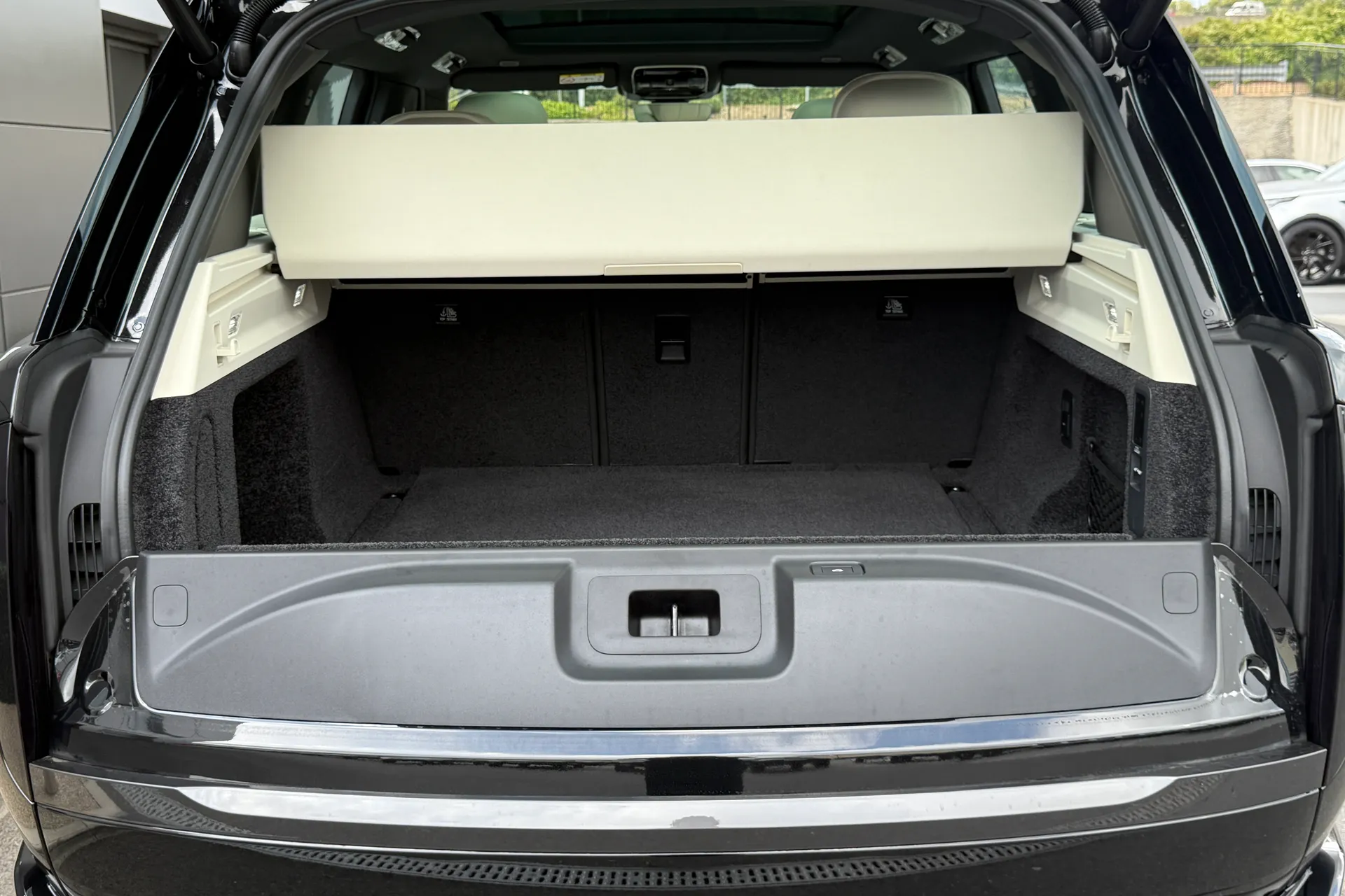LAND ROVER RANGE ROVER thumbnail image number 64