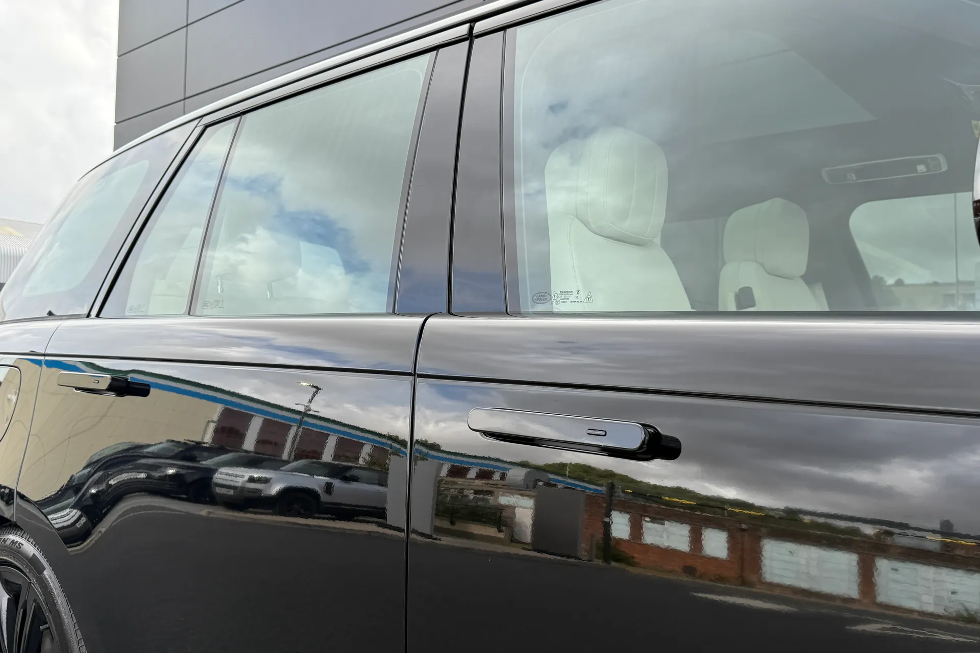 LAND ROVER RANGE ROVER thumbnail image number 26