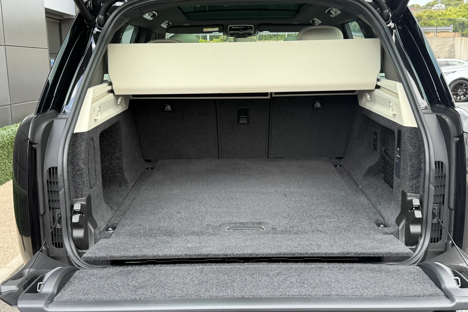 LAND ROVER RANGE ROVER thumbnail image number 65