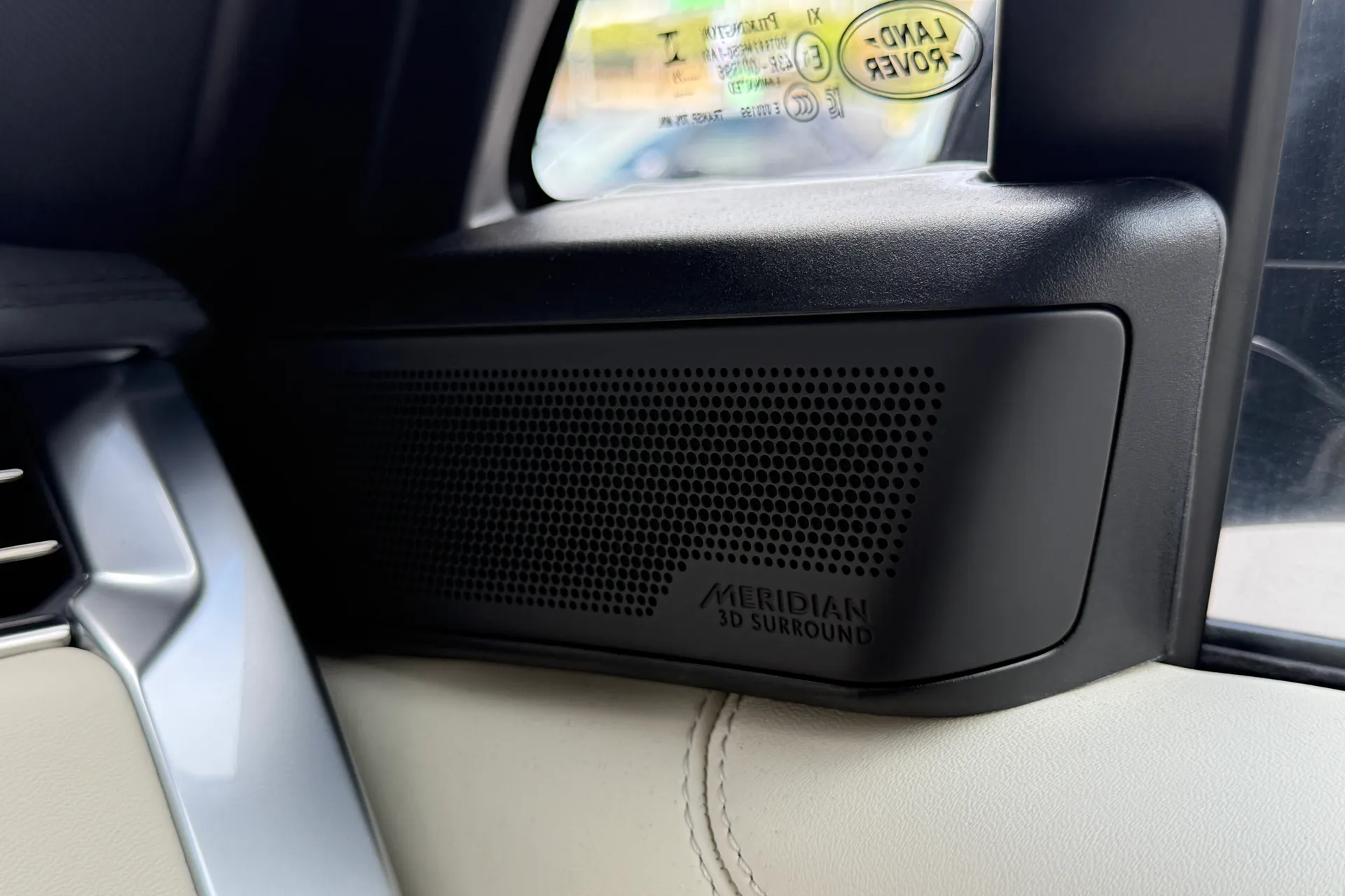 LAND ROVER RANGE ROVER thumbnail image number 23