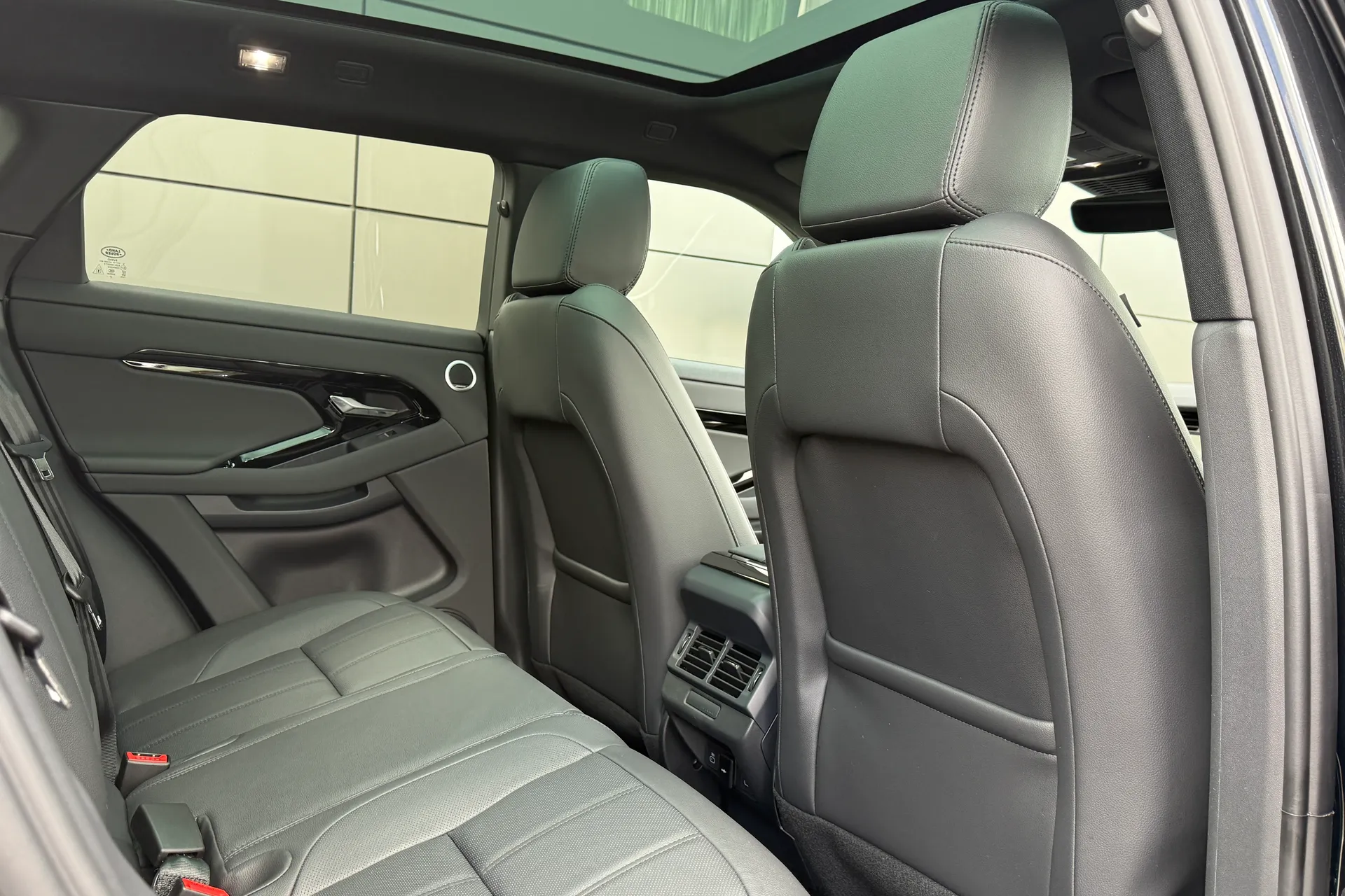 LAND ROVER RANGE ROVER EVOQUE thumbnail image number 46