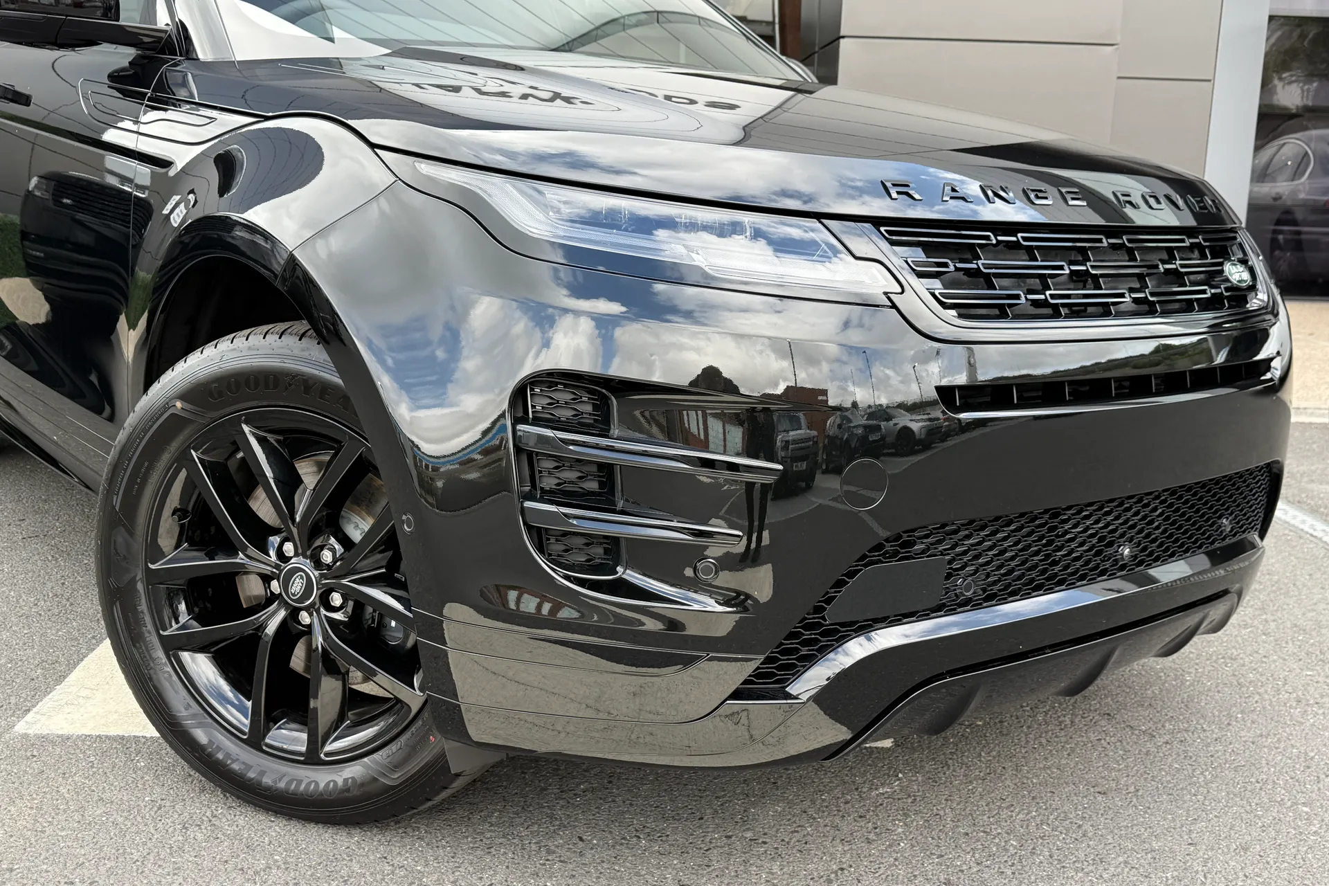 LAND ROVER RANGE ROVER EVOQUE thumbnail image number 23