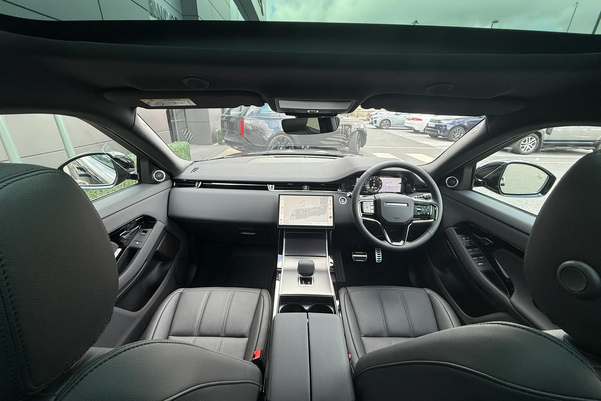 LAND ROVER RANGE ROVER EVOQUE thumbnail image number 3