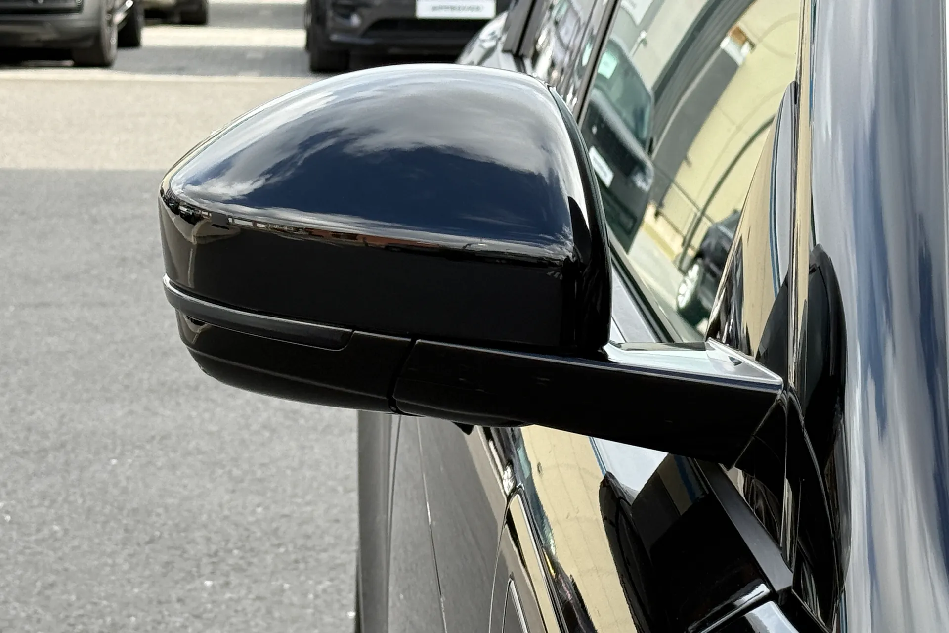 LAND ROVER RANGE ROVER EVOQUE thumbnail image number 27
