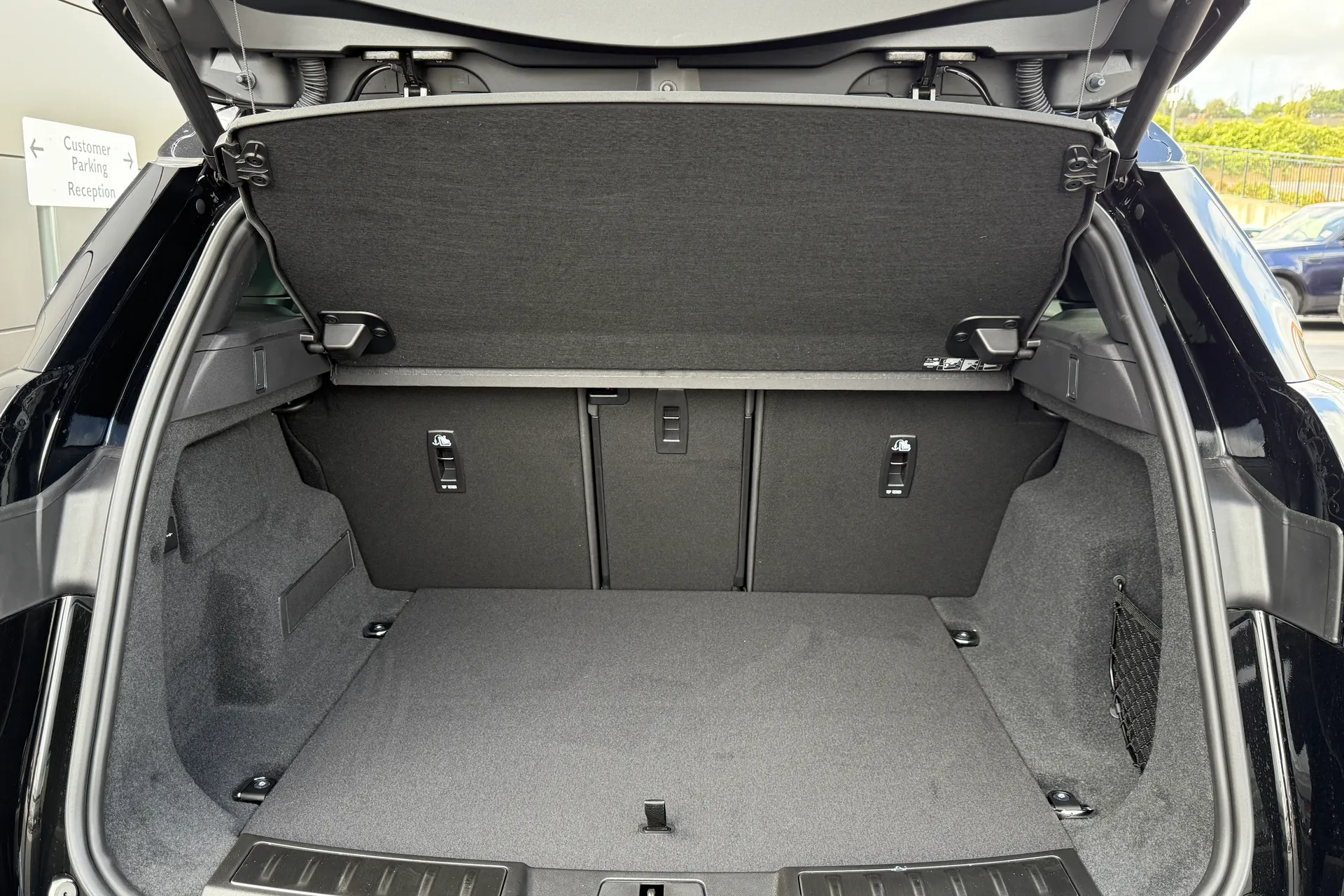 LAND ROVER RANGE ROVER EVOQUE thumbnail image number 33