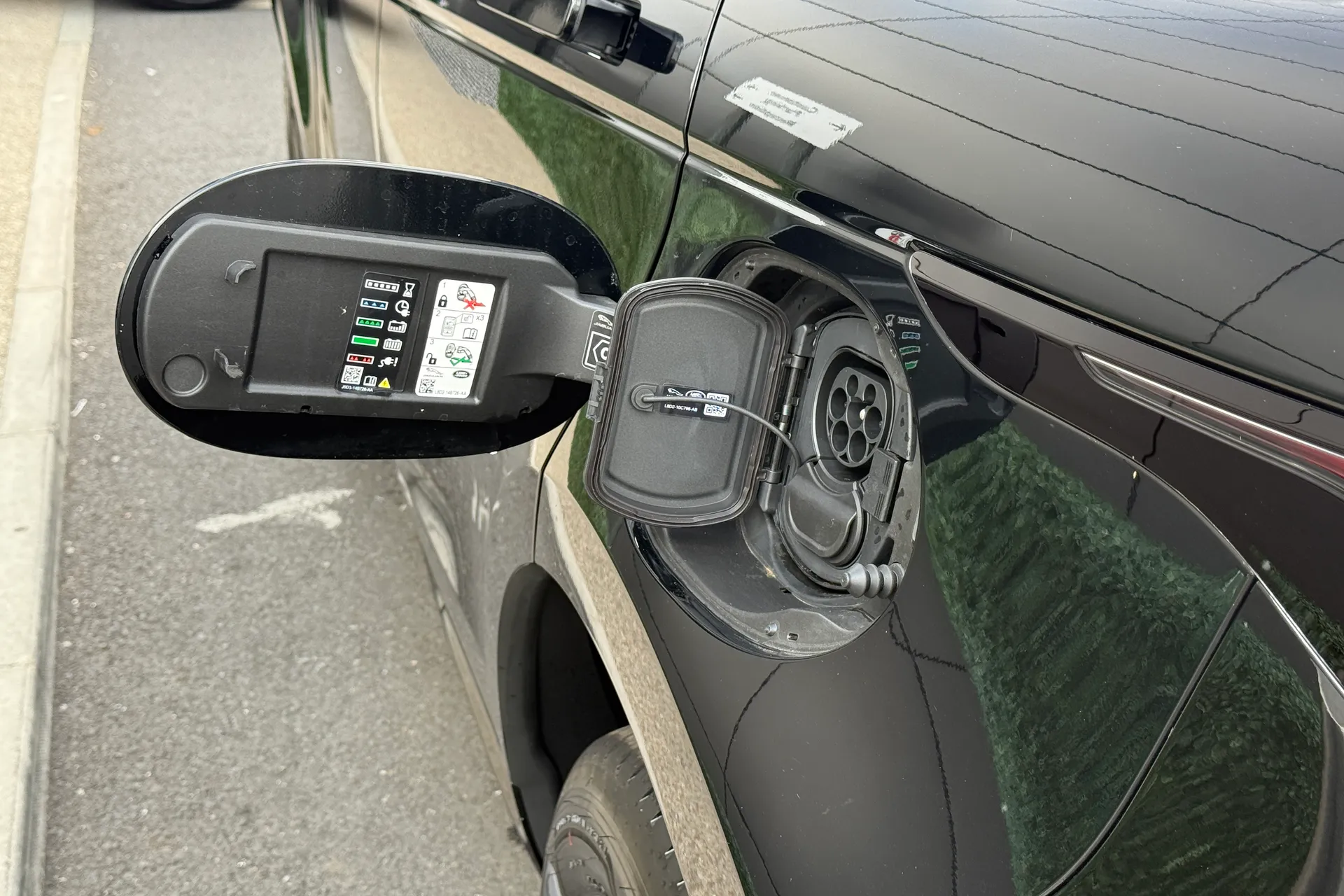 LAND ROVER RANGE ROVER EVOQUE thumbnail image number 12