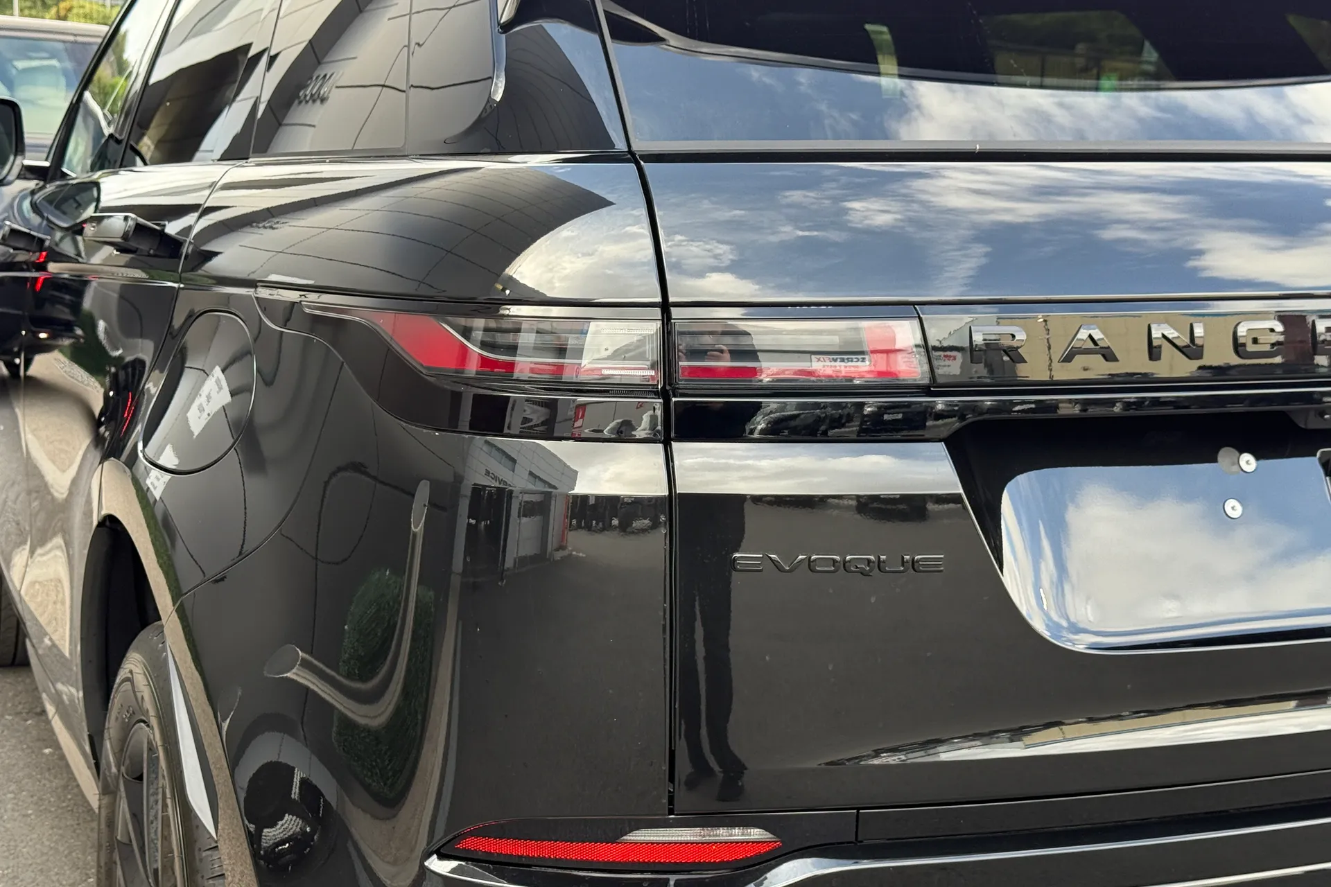 LAND ROVER RANGE ROVER EVOQUE thumbnail image number 31