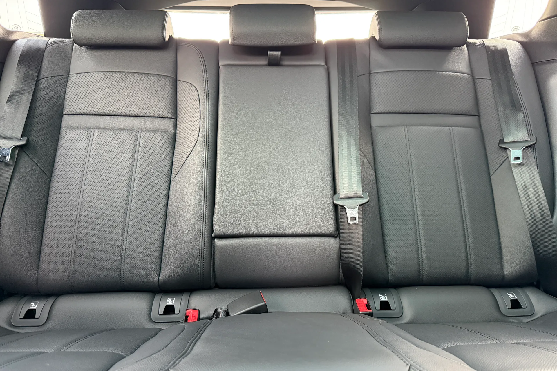 LAND ROVER RANGE ROVER EVOQUE thumbnail image number 39