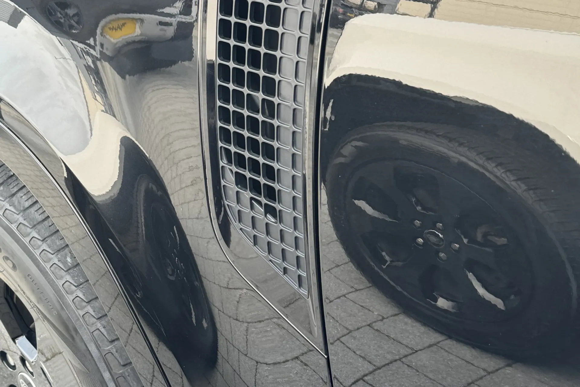 LAND ROVER DEFENDER thumbnail image number 21