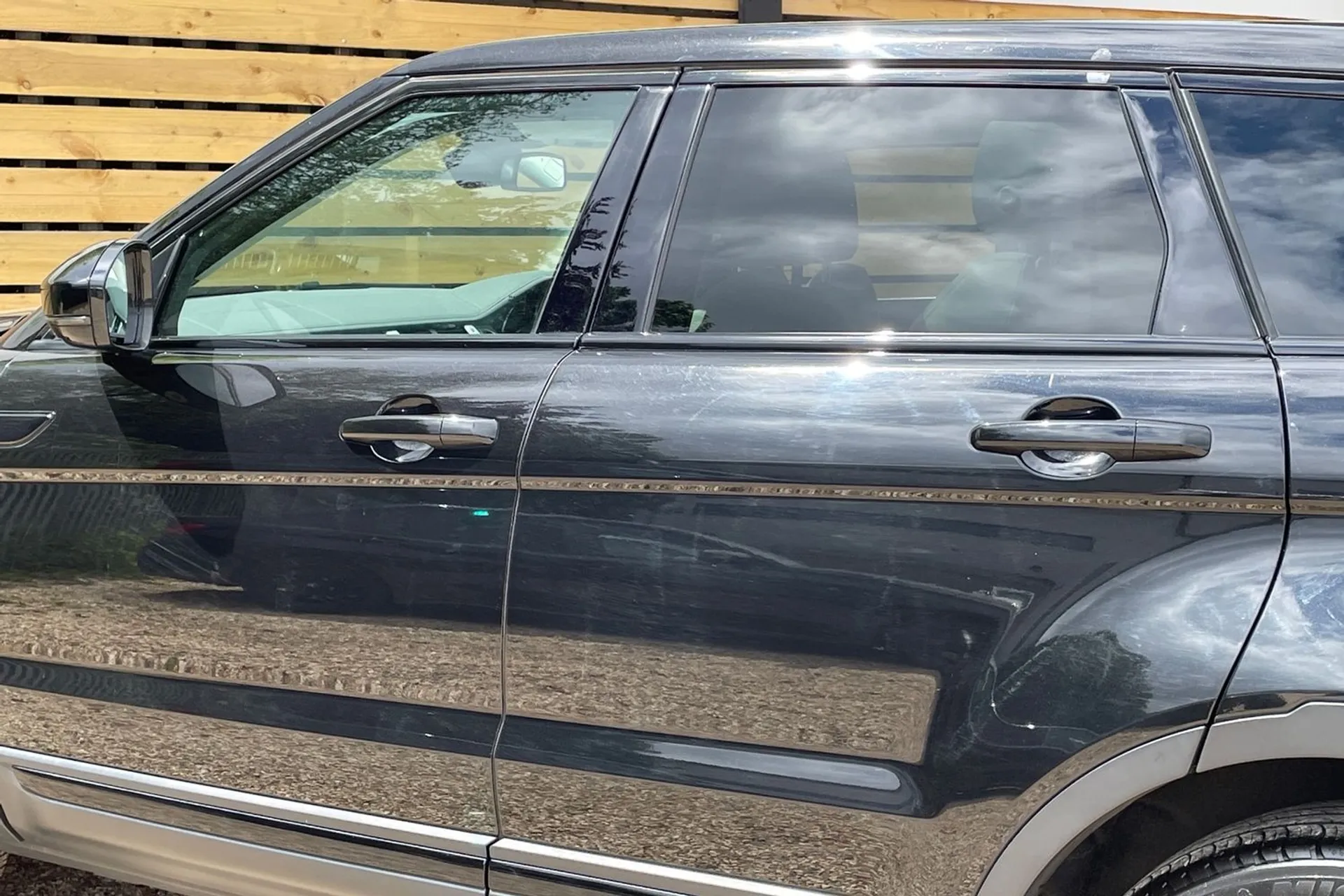 LAND ROVER RANGE ROVER EVOQUE thumbnail image number 15