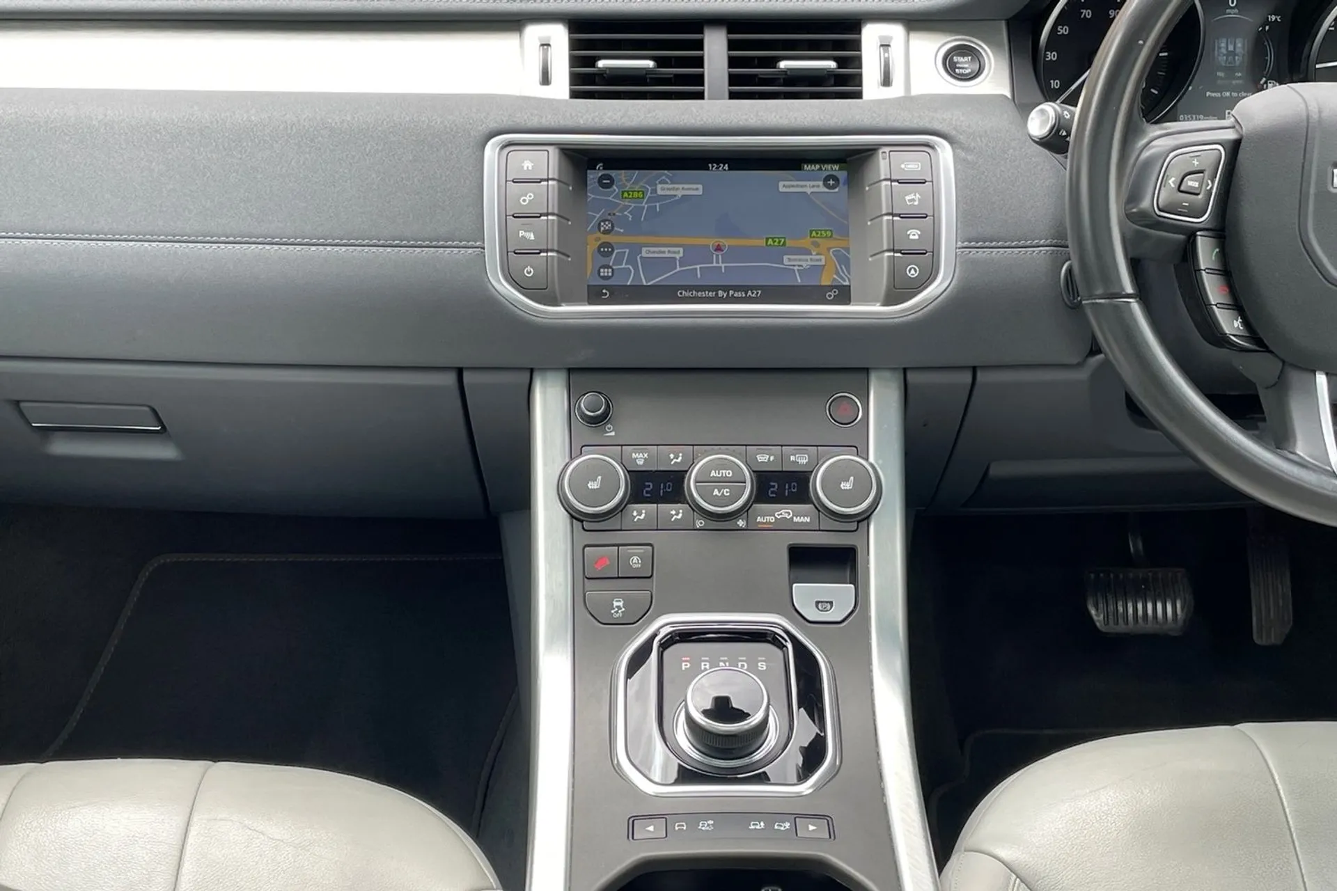 LAND ROVER RANGE ROVER EVOQUE thumbnail image number 37